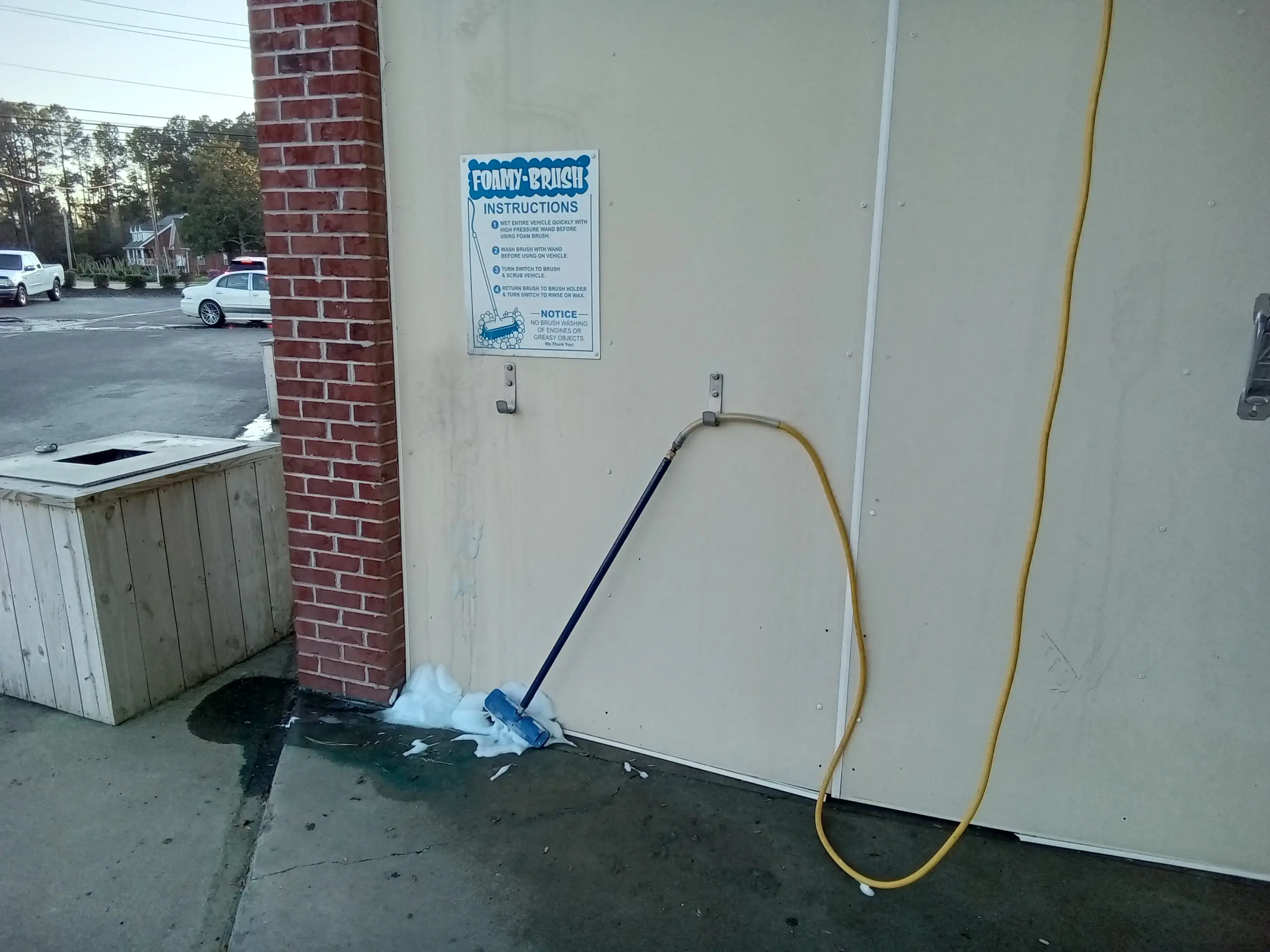 Sam's Laundromat - Coin Laundry thumbnail 8