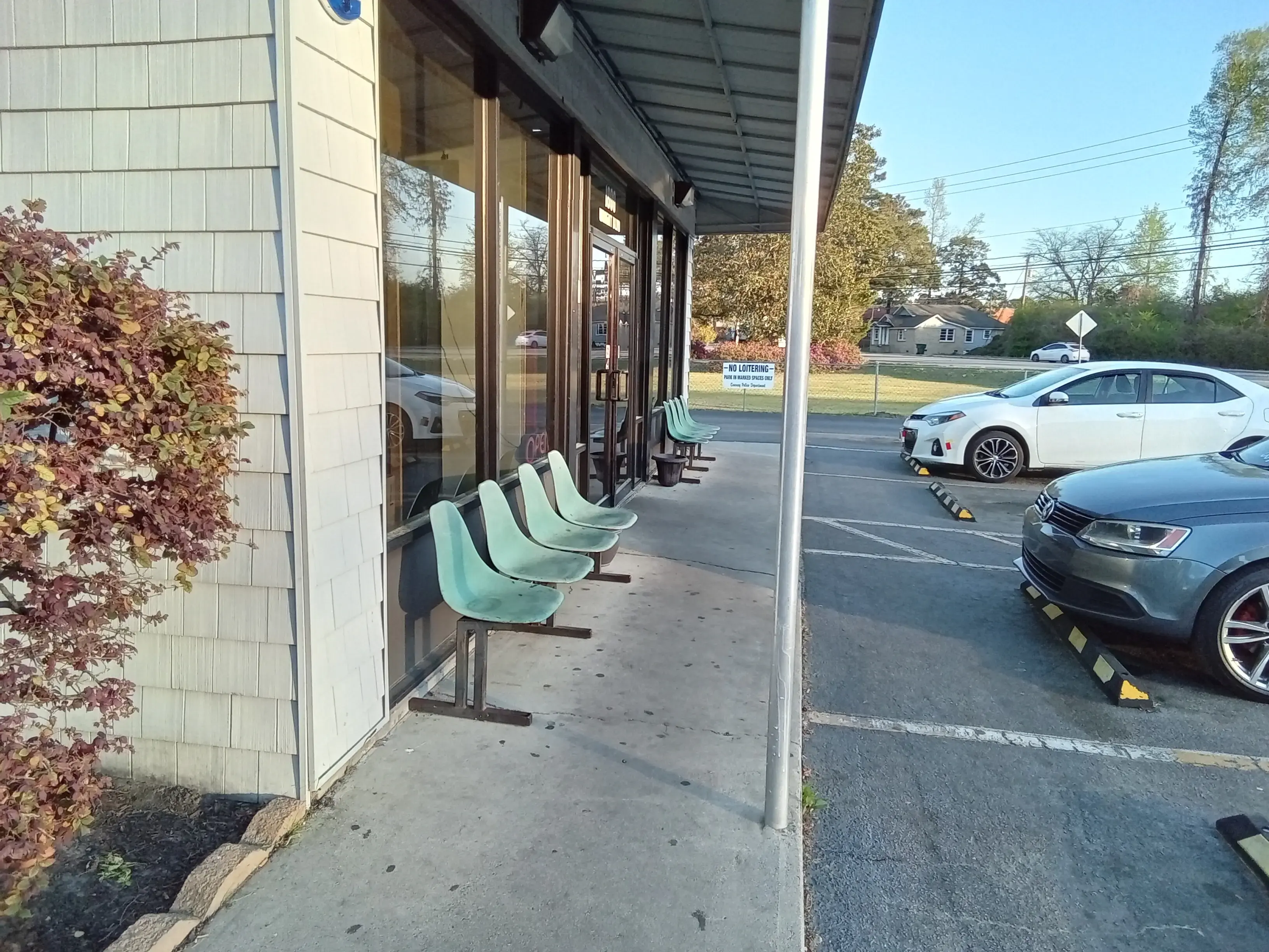 Sam's Laundromat - Coin Laundry - Image 9