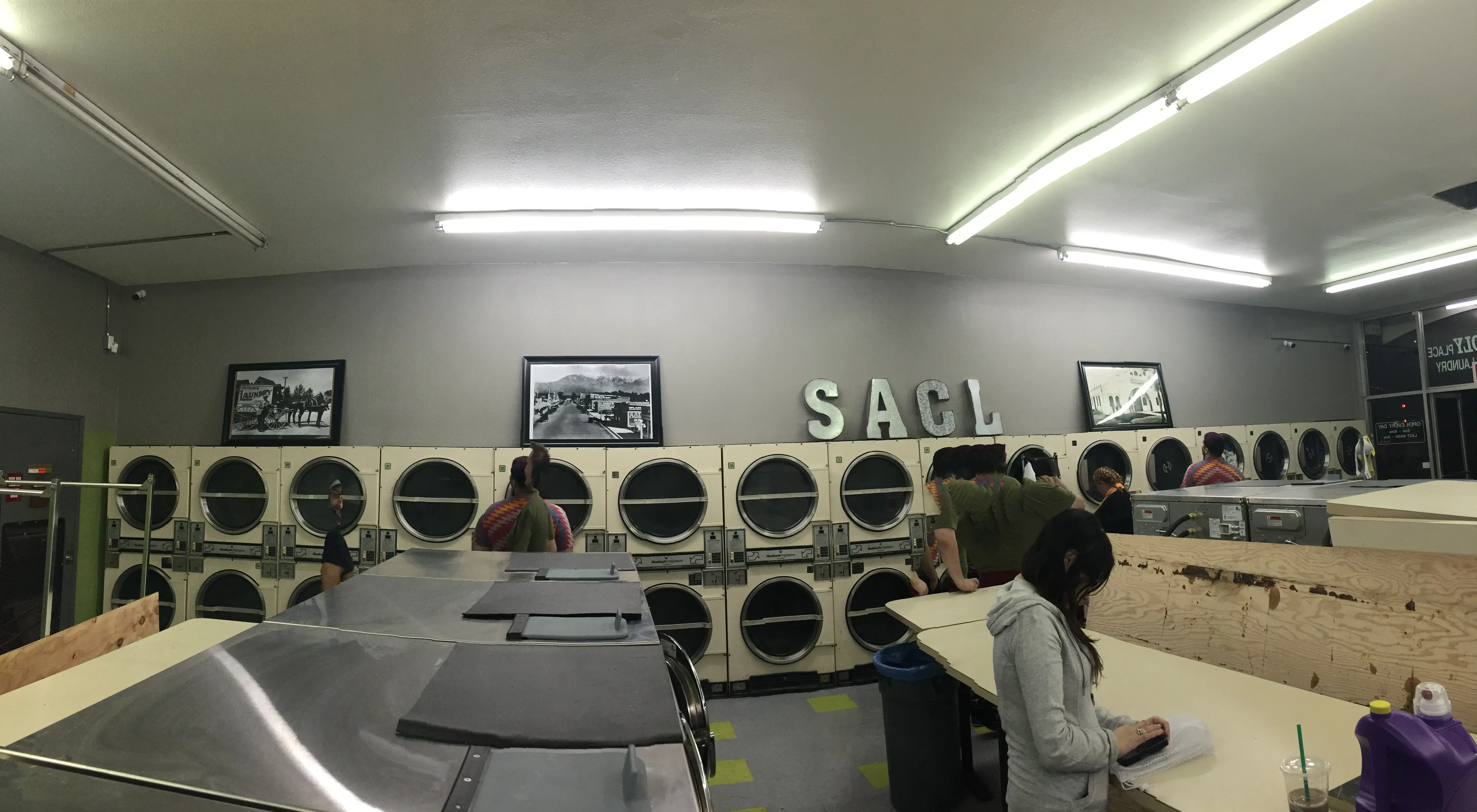 San Antonio Coin Laundry thumbnail 8