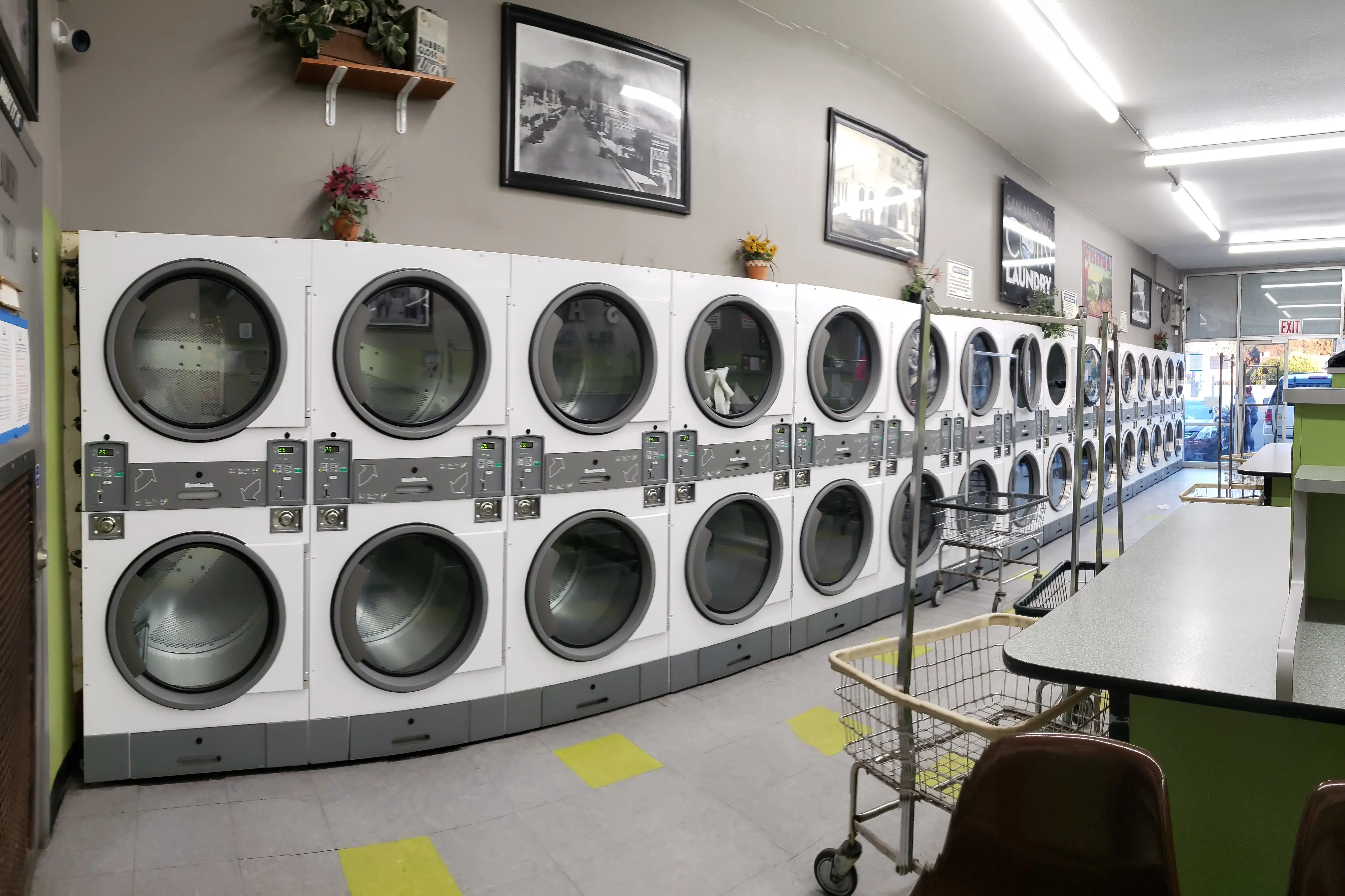 San Antonio Coin Laundry - Image 3