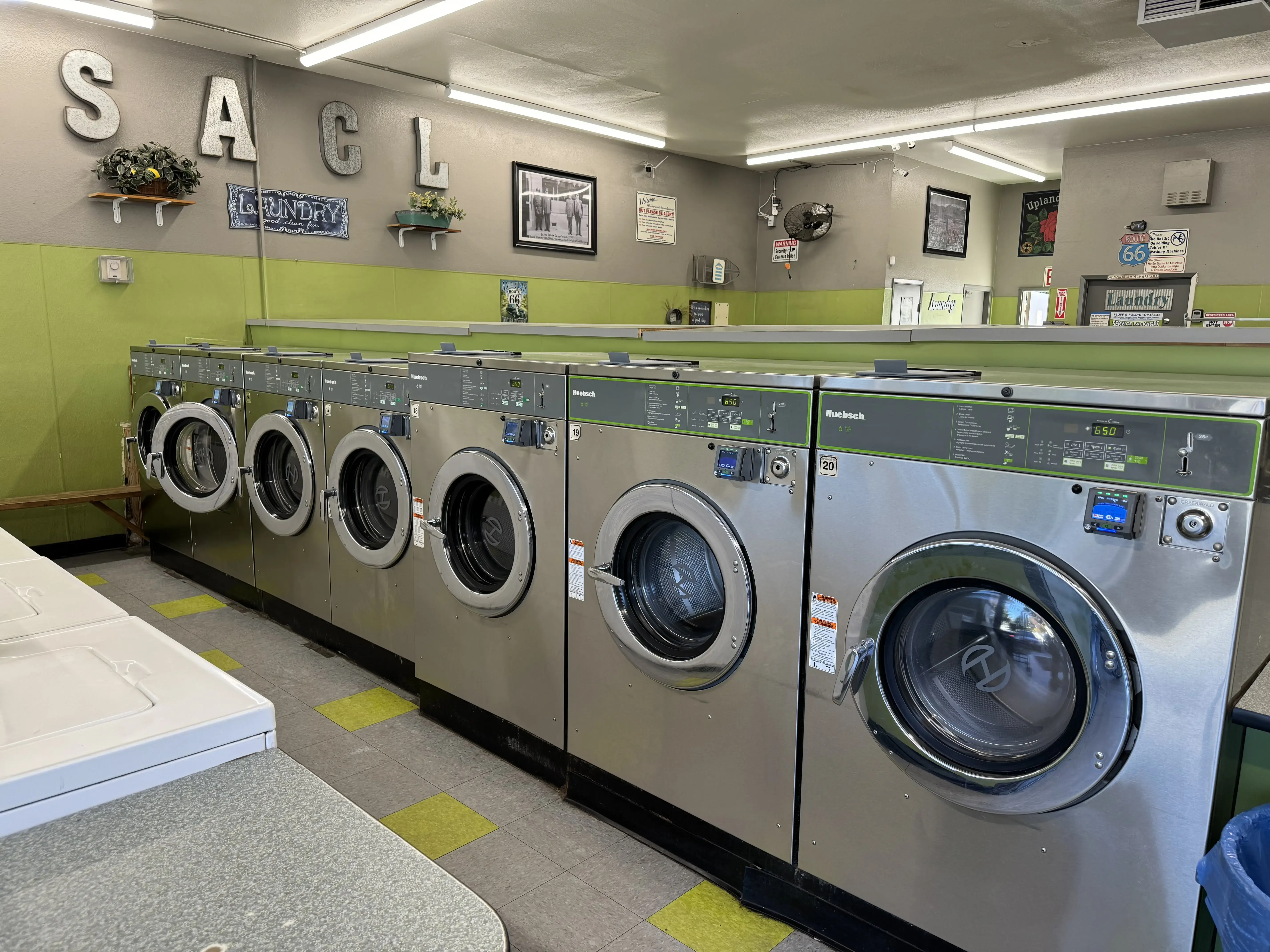 San Antonio Coin Laundry thumbnail 2