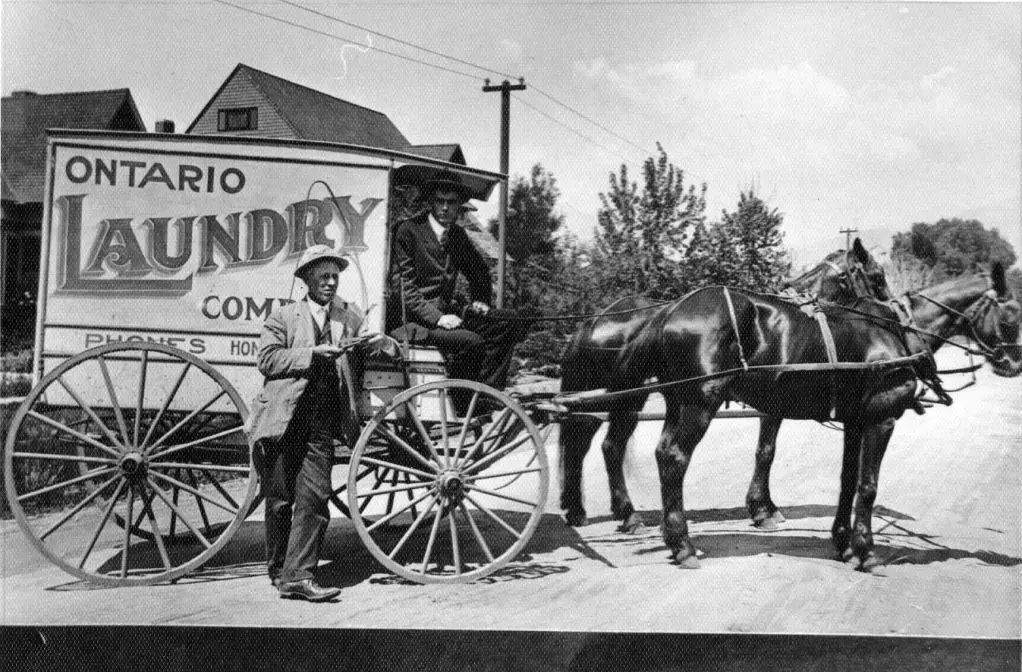 San Antonio Coin Laundry - Image 17