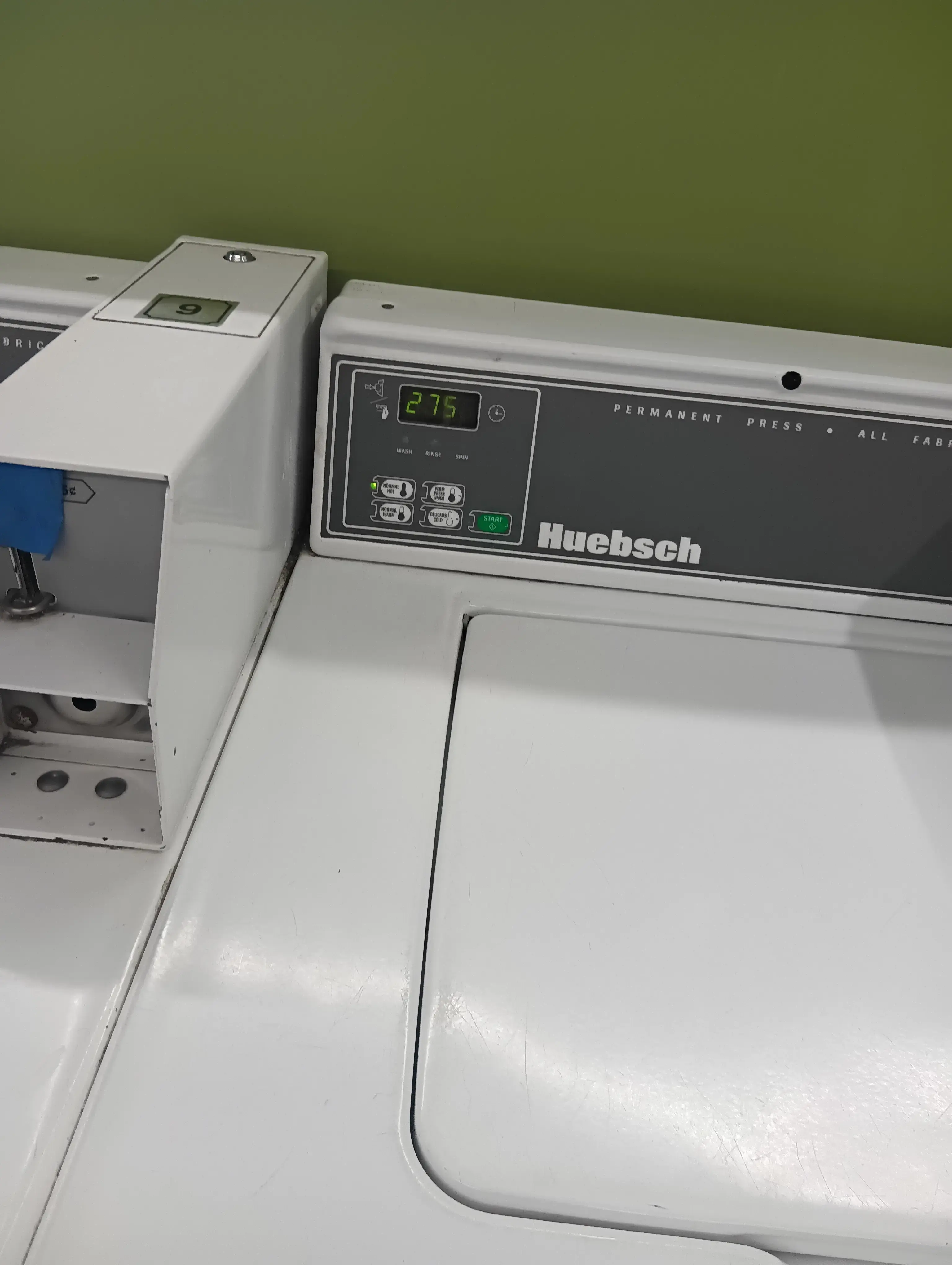 San Antonio Coin Laundry thumbnail 14