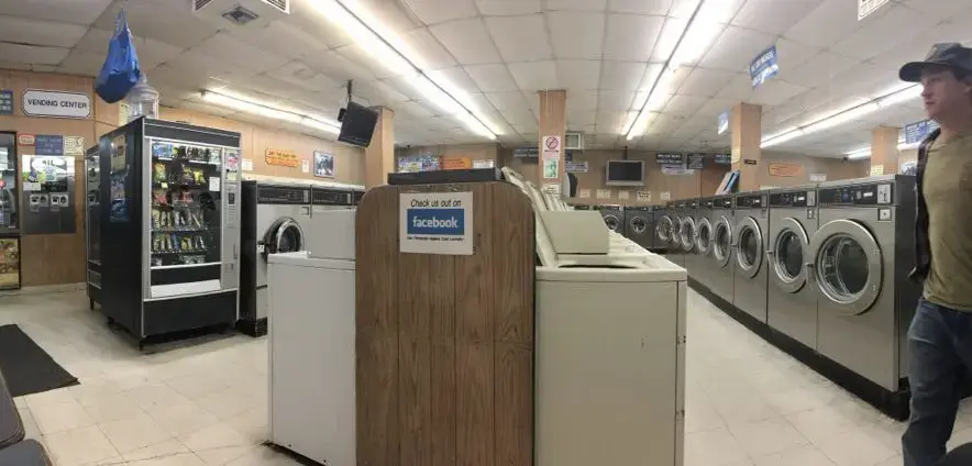 San Fernando Majers Coin Laundry - Image 17