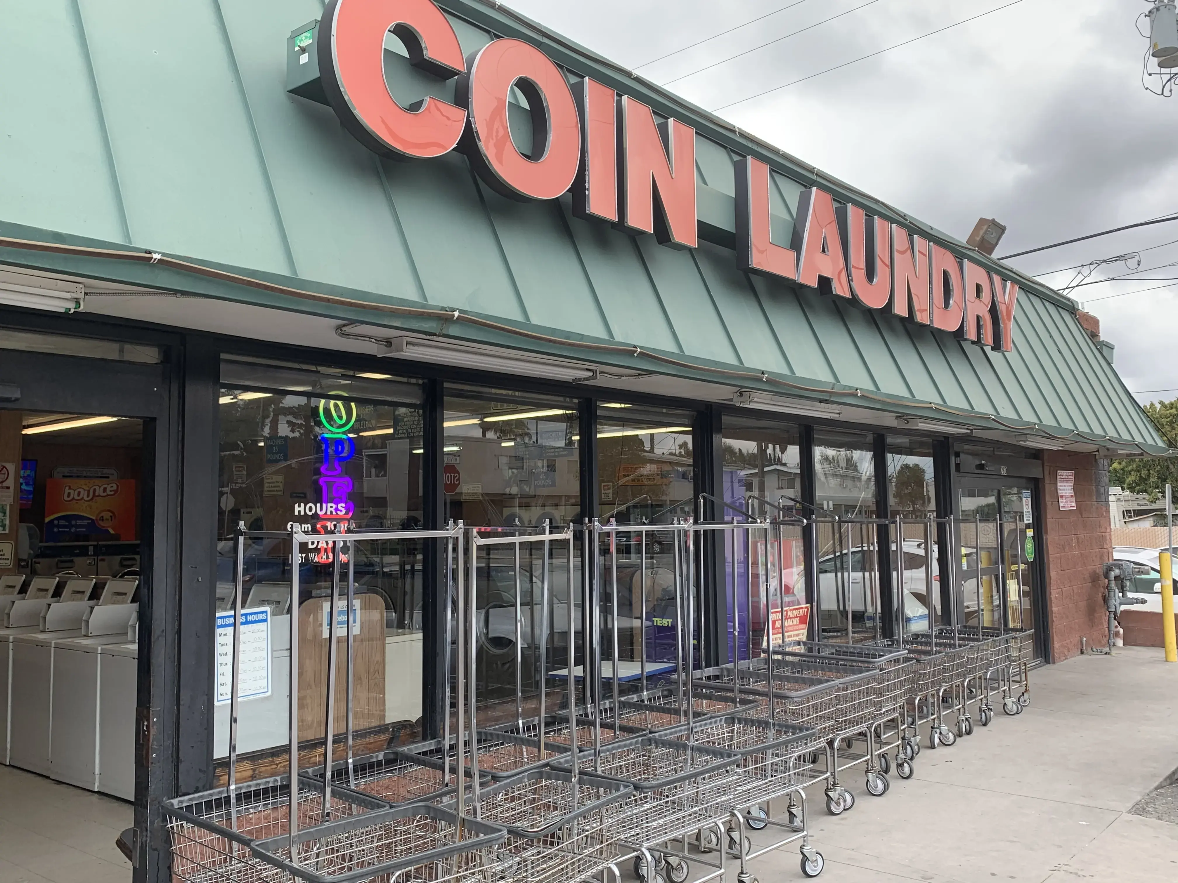 San Fernando Majers Coin Laundry - Image 4