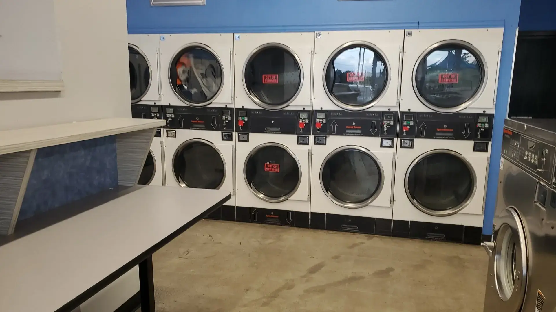San Jacinto Family Laundry - Image 1