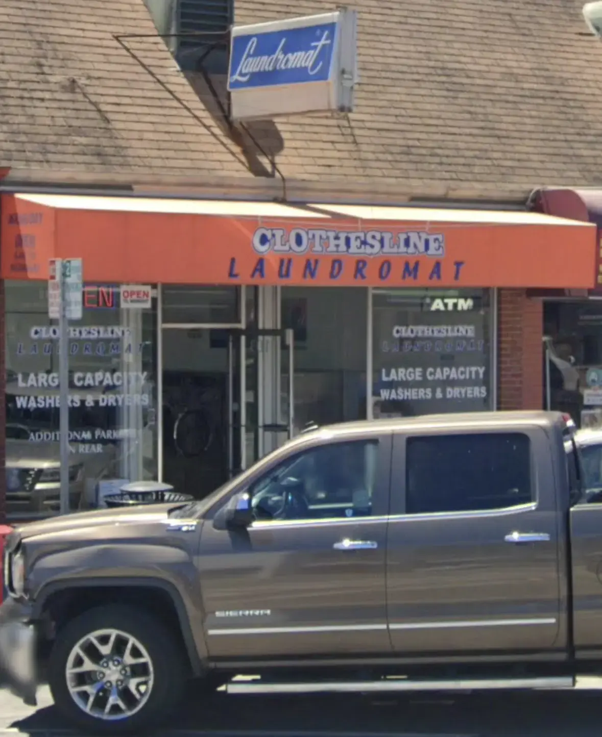 San Mateo Clothesline Laundromat - Image 1