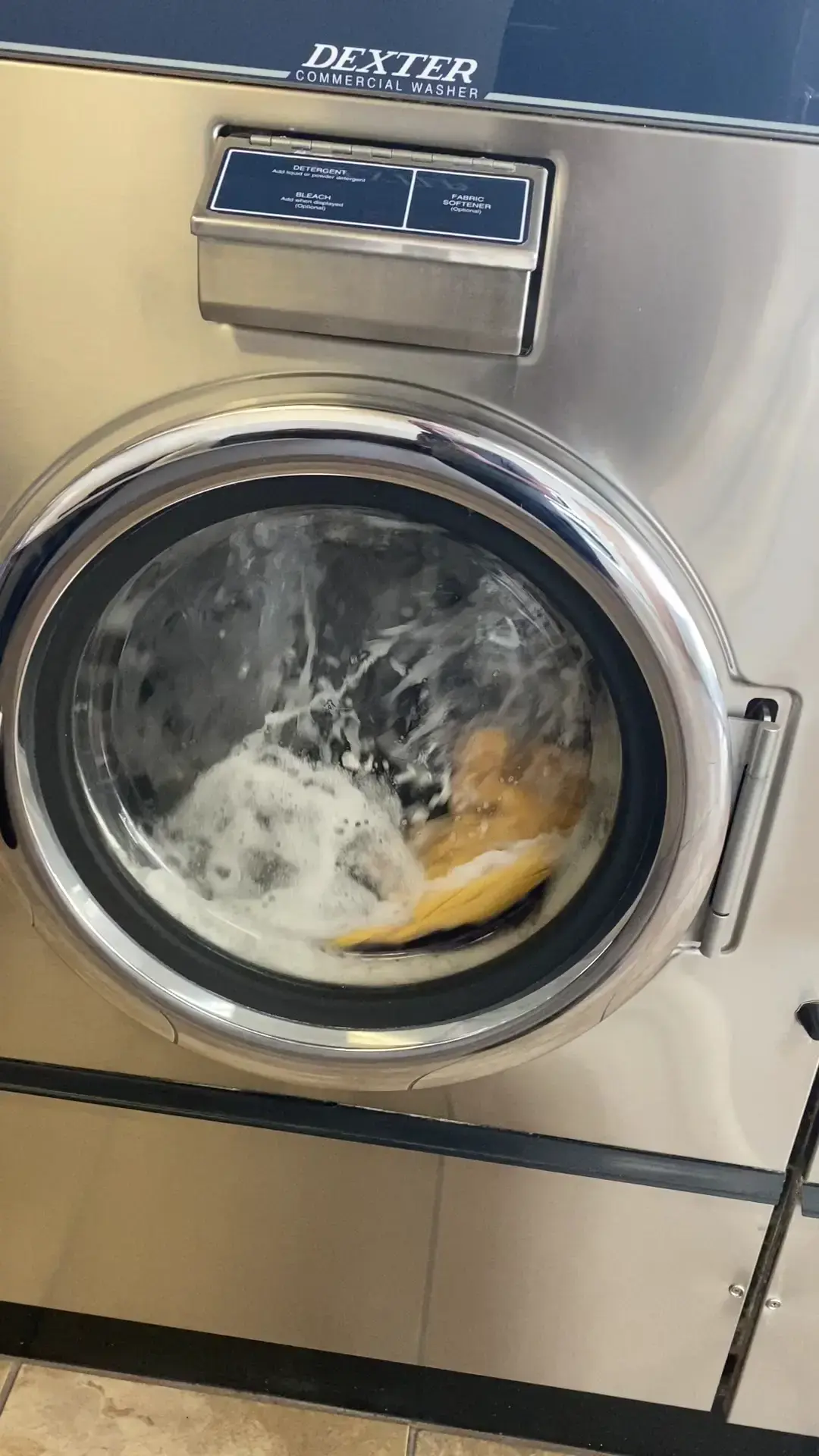San Vicente Laundromat thumbnail 13