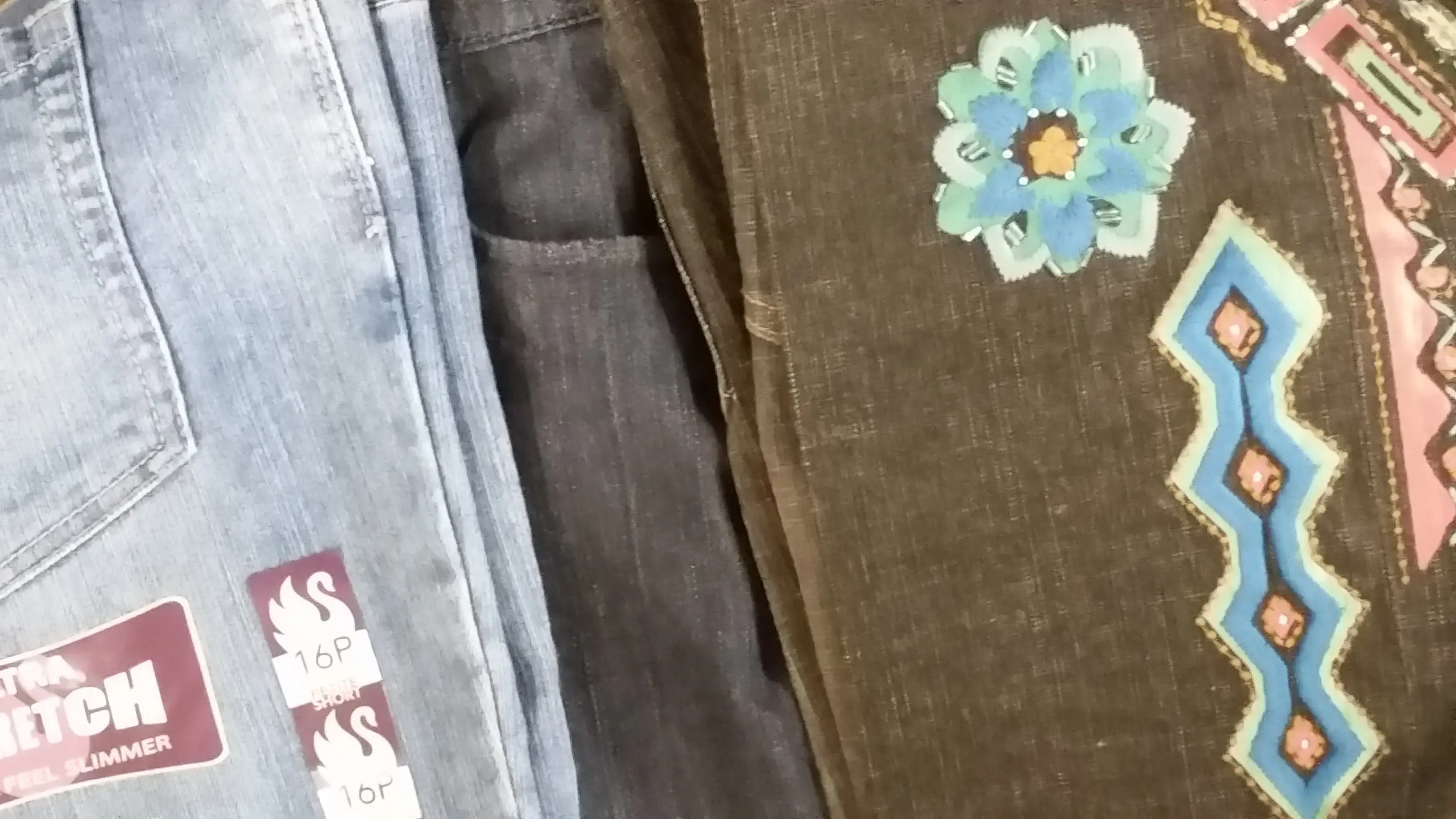 Sandarellas Coin Laundry - Image 15