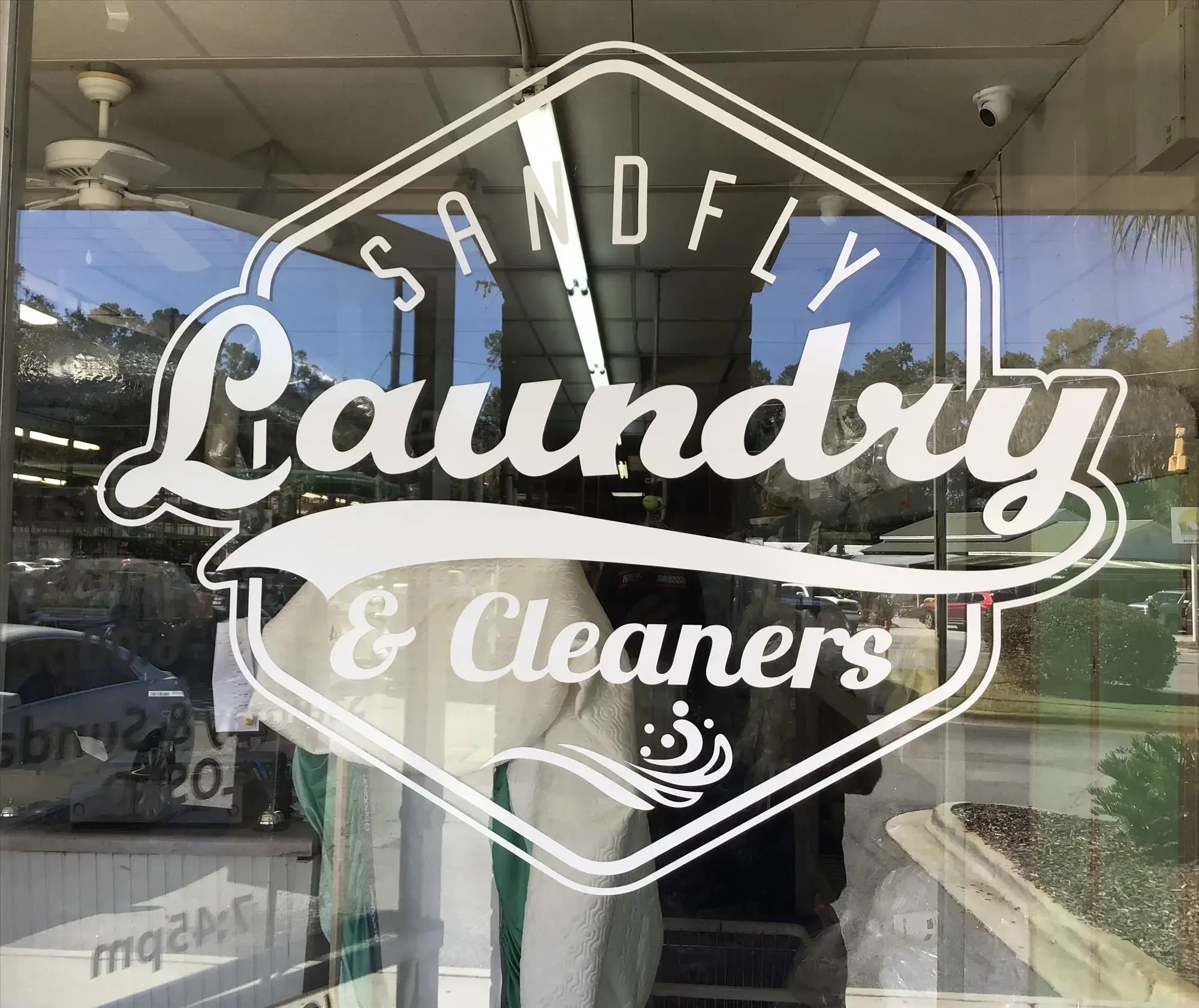 Sandfly Laundry And Cleaners - Image 8