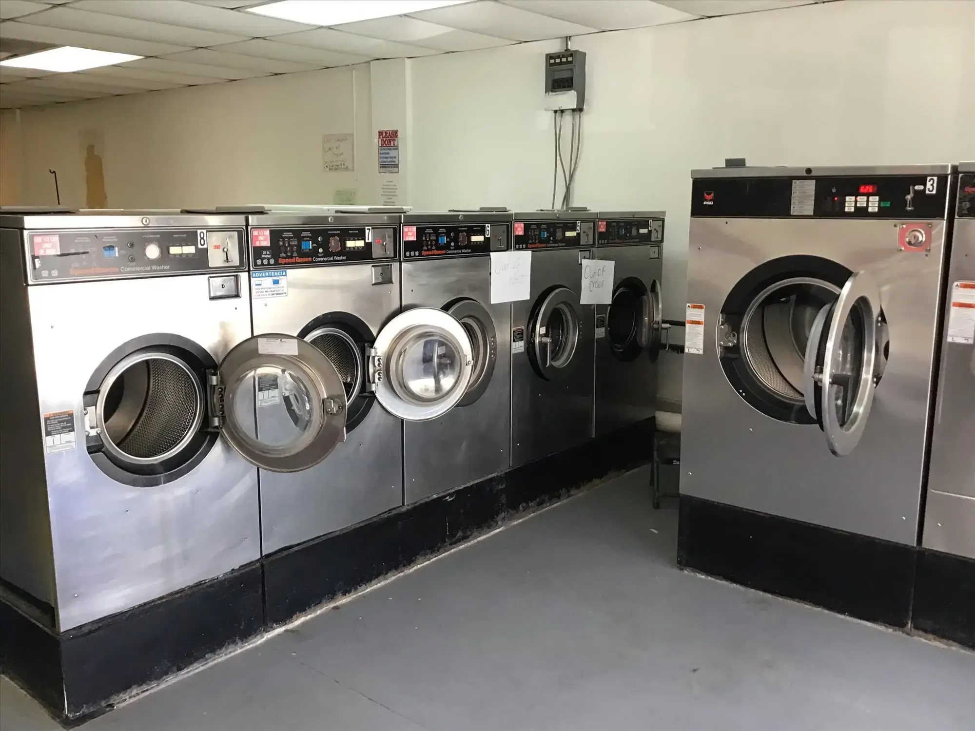 Sandfly Laundry And Cleaners thumbnail 3