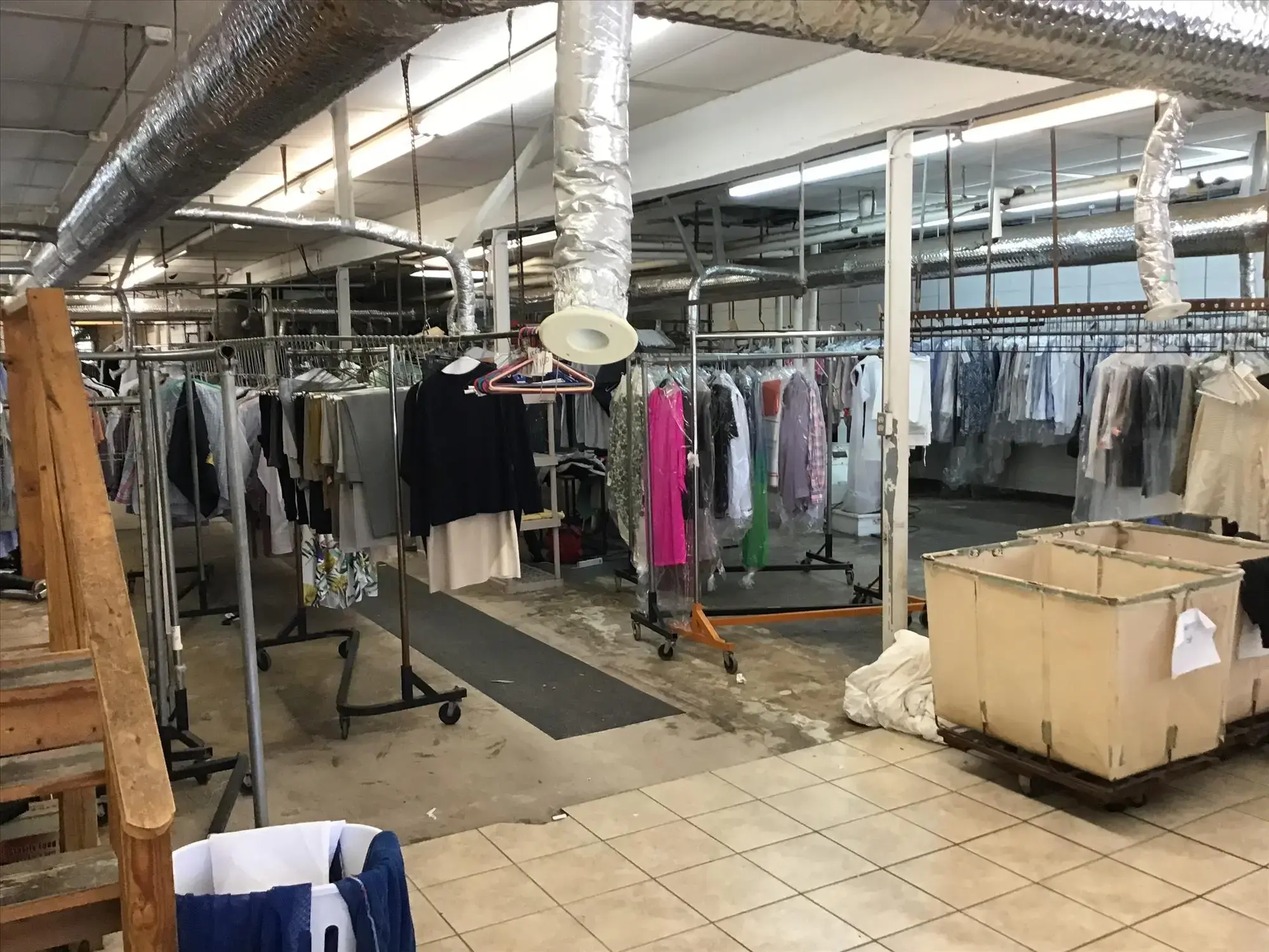 Sandfly Laundry And Cleaners thumbnail 13