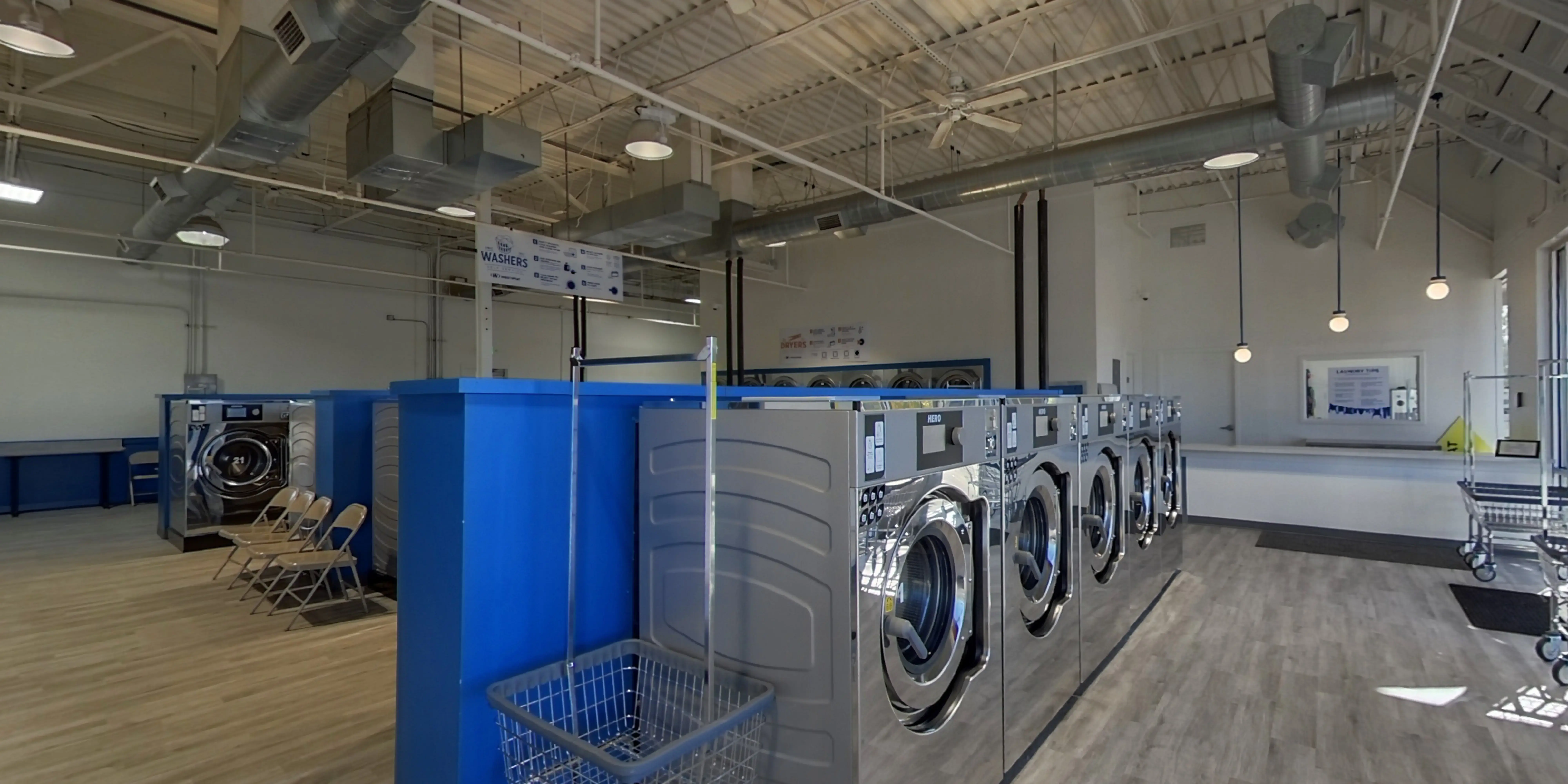 Sandy Creek Laundromat and Wash Dry Fold Laundry Service thumbnail 11