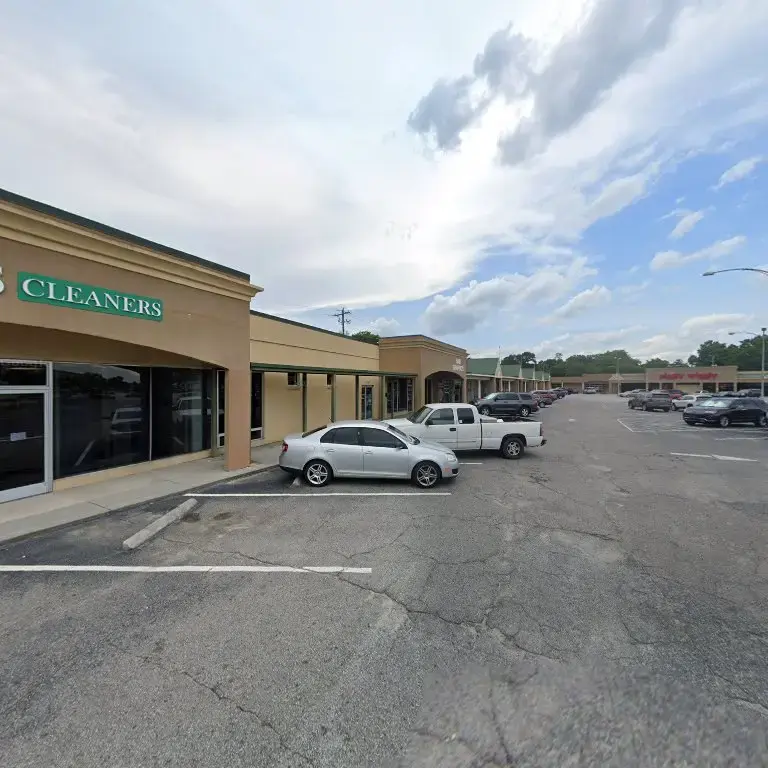 Sandy's Dry Cleaners thumbnail 1