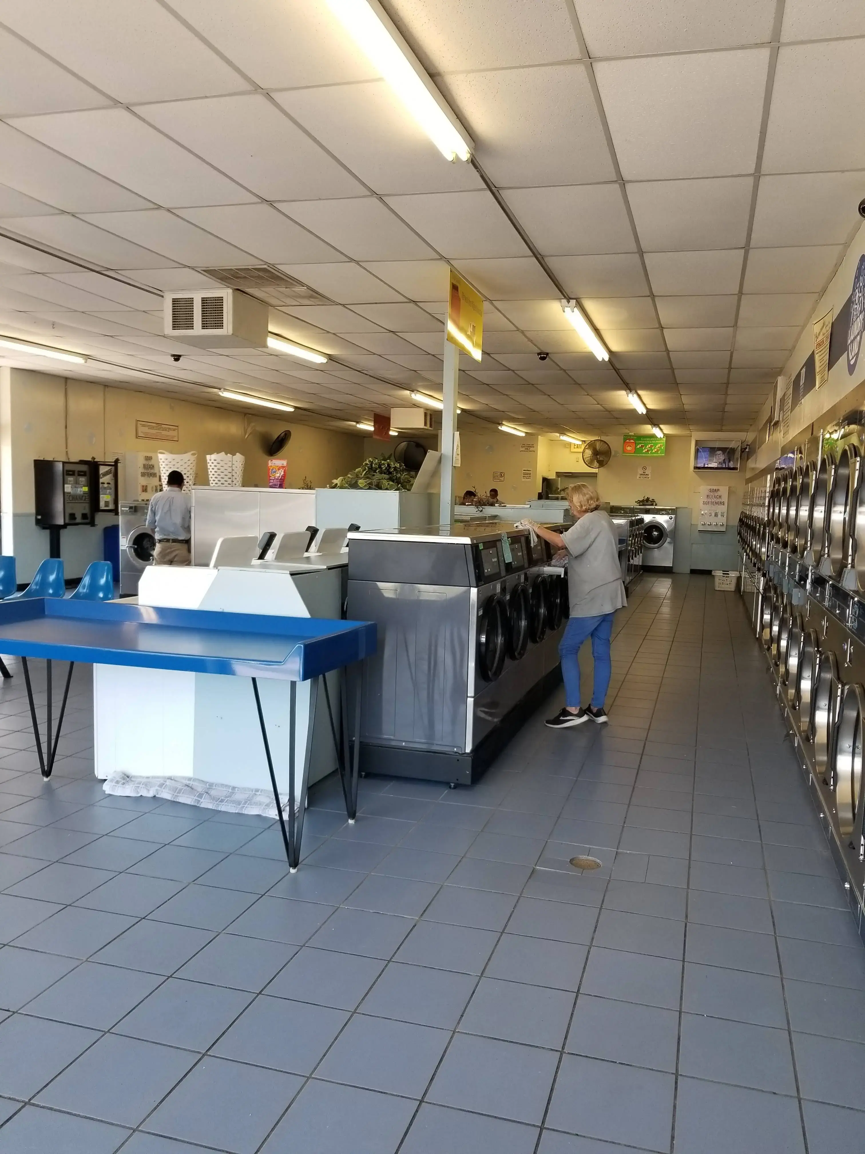 Sanford Laundry Land Laundromat thumbnail 3