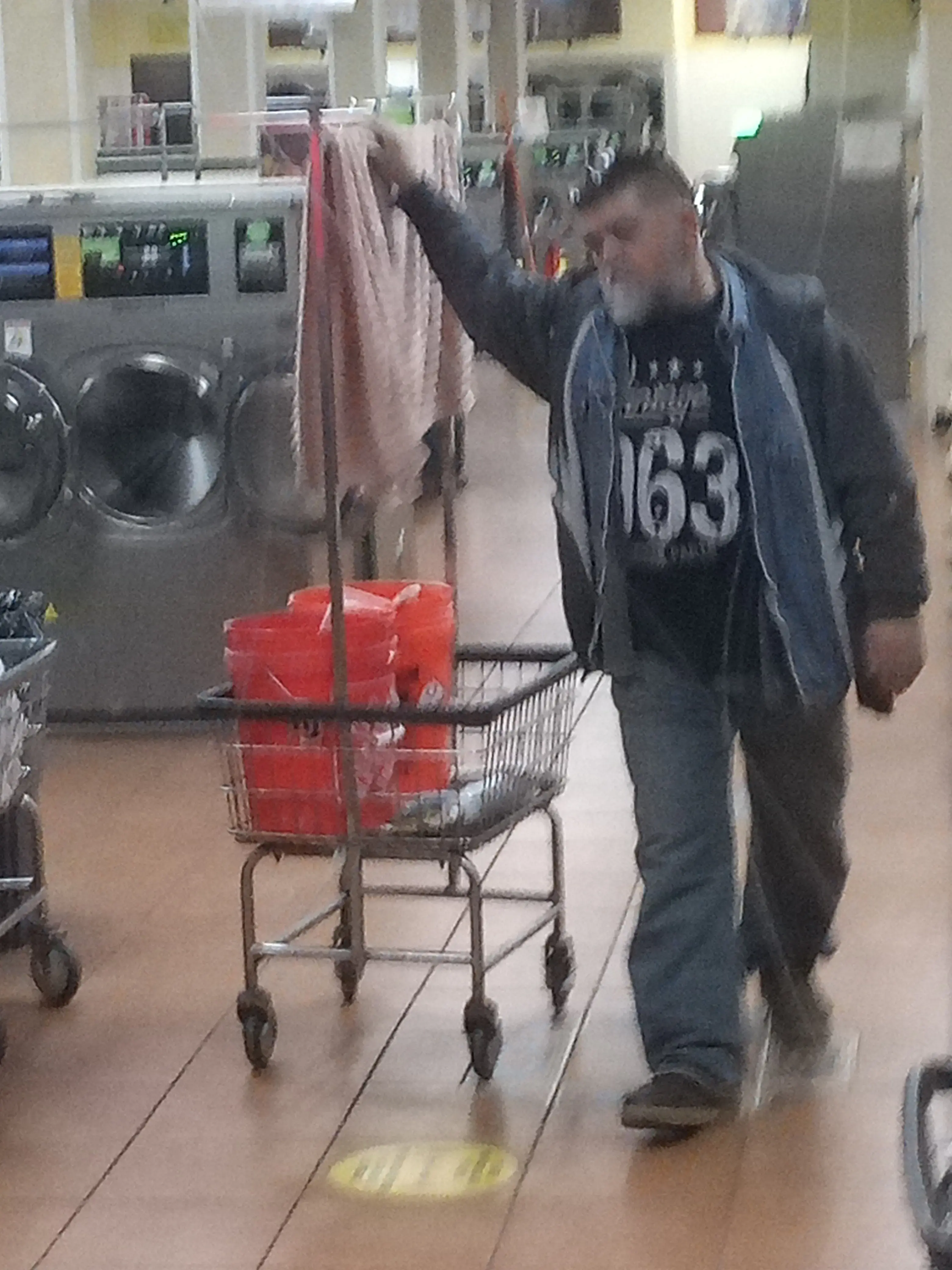 Santa Clarita Laundry - Image 20