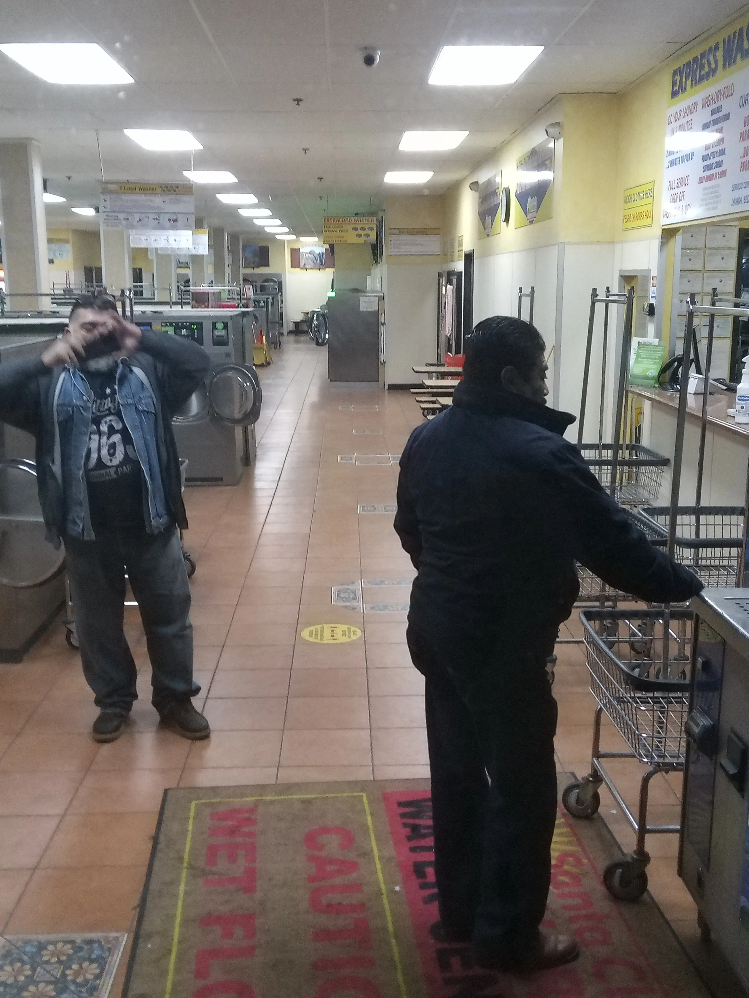 Santa Clarita Laundry - Image 16