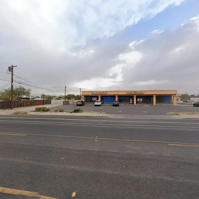 Santa Rita Suds Laundromat thumbnail 16