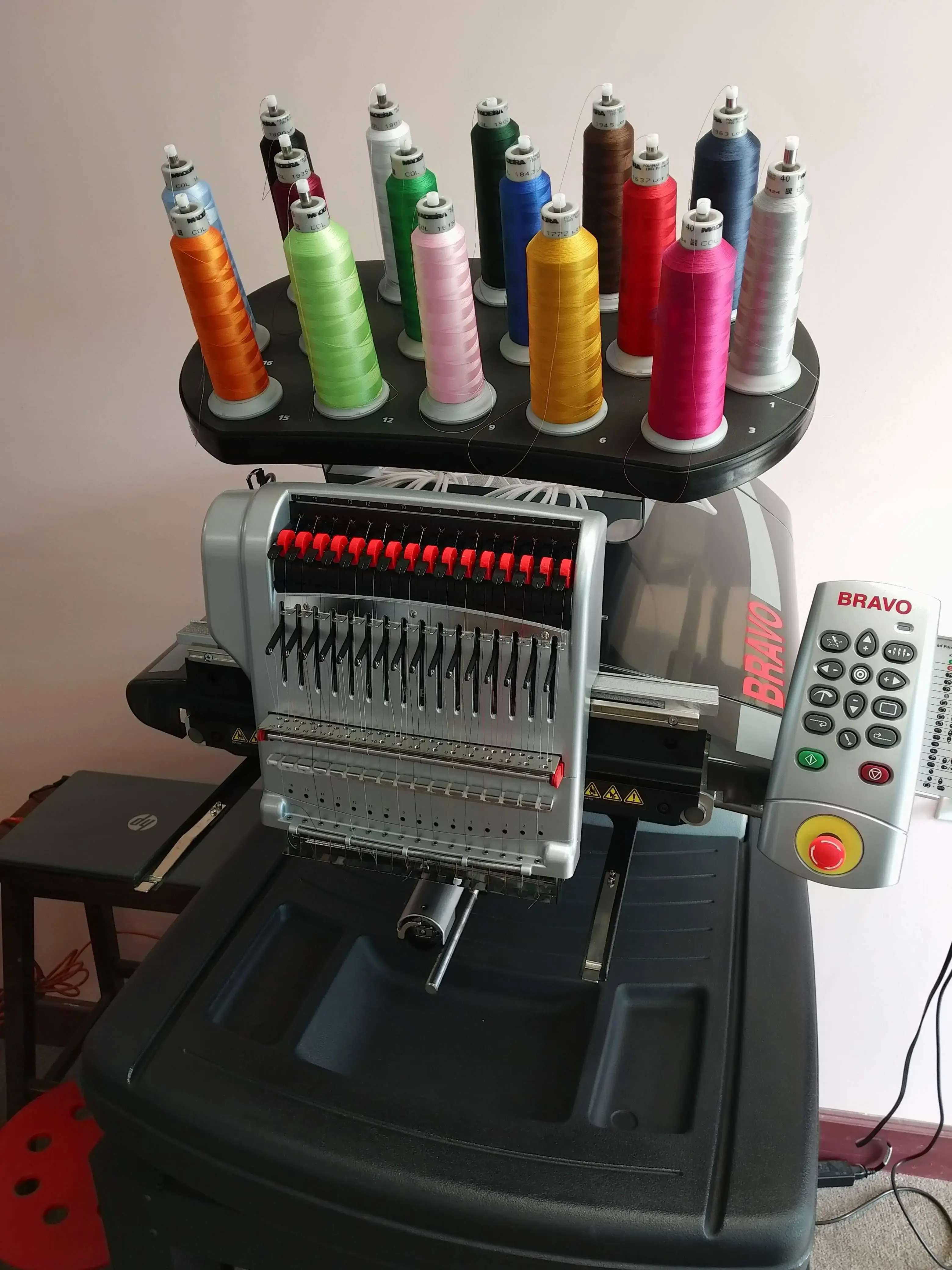 Sarang7 Cleaners / Shoe & Handbag Repairs - Image 12
