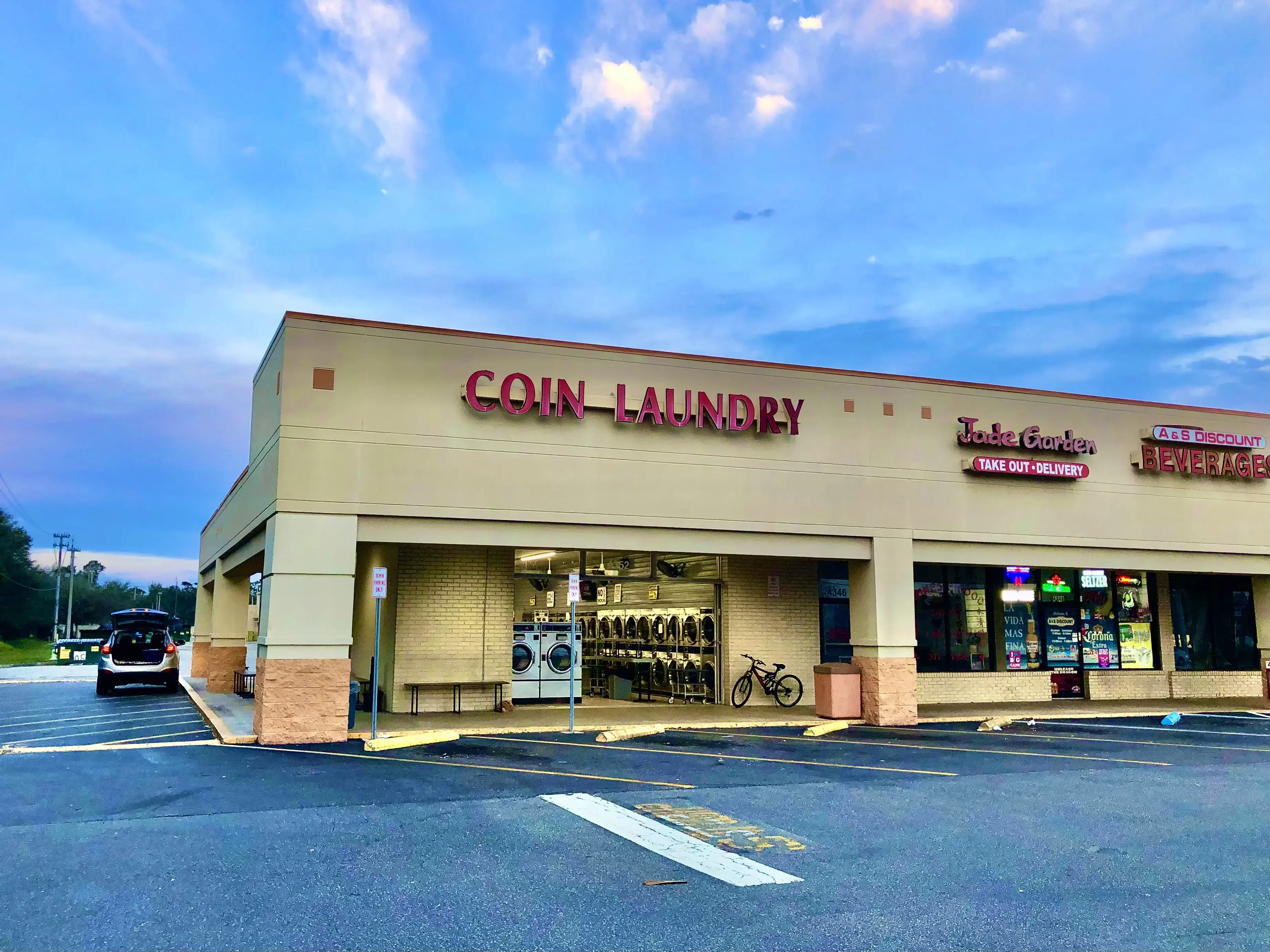 Sarasota Wash and Fold thumbnail 2