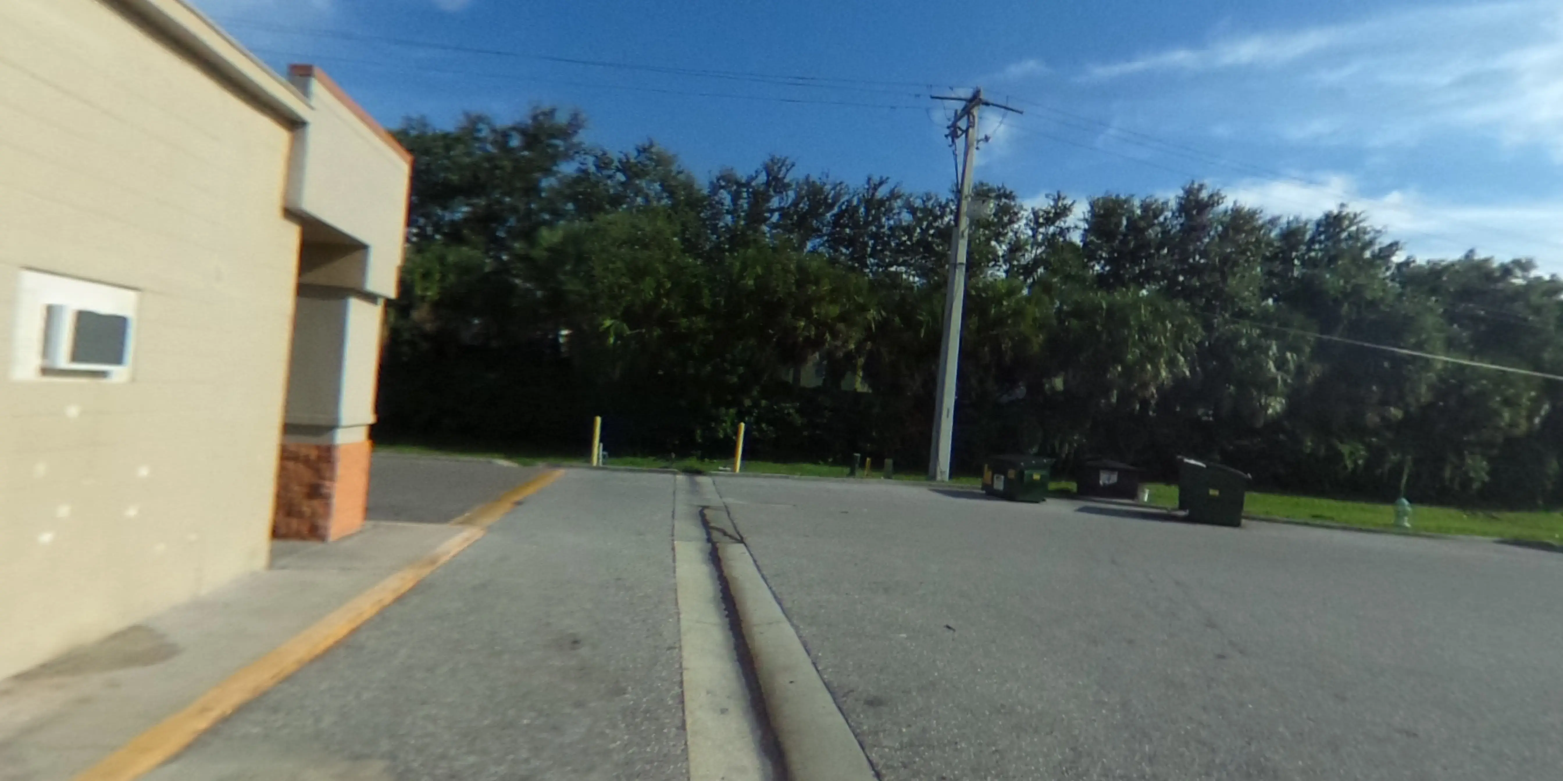 Sarasota Wash and Fold thumbnail 17