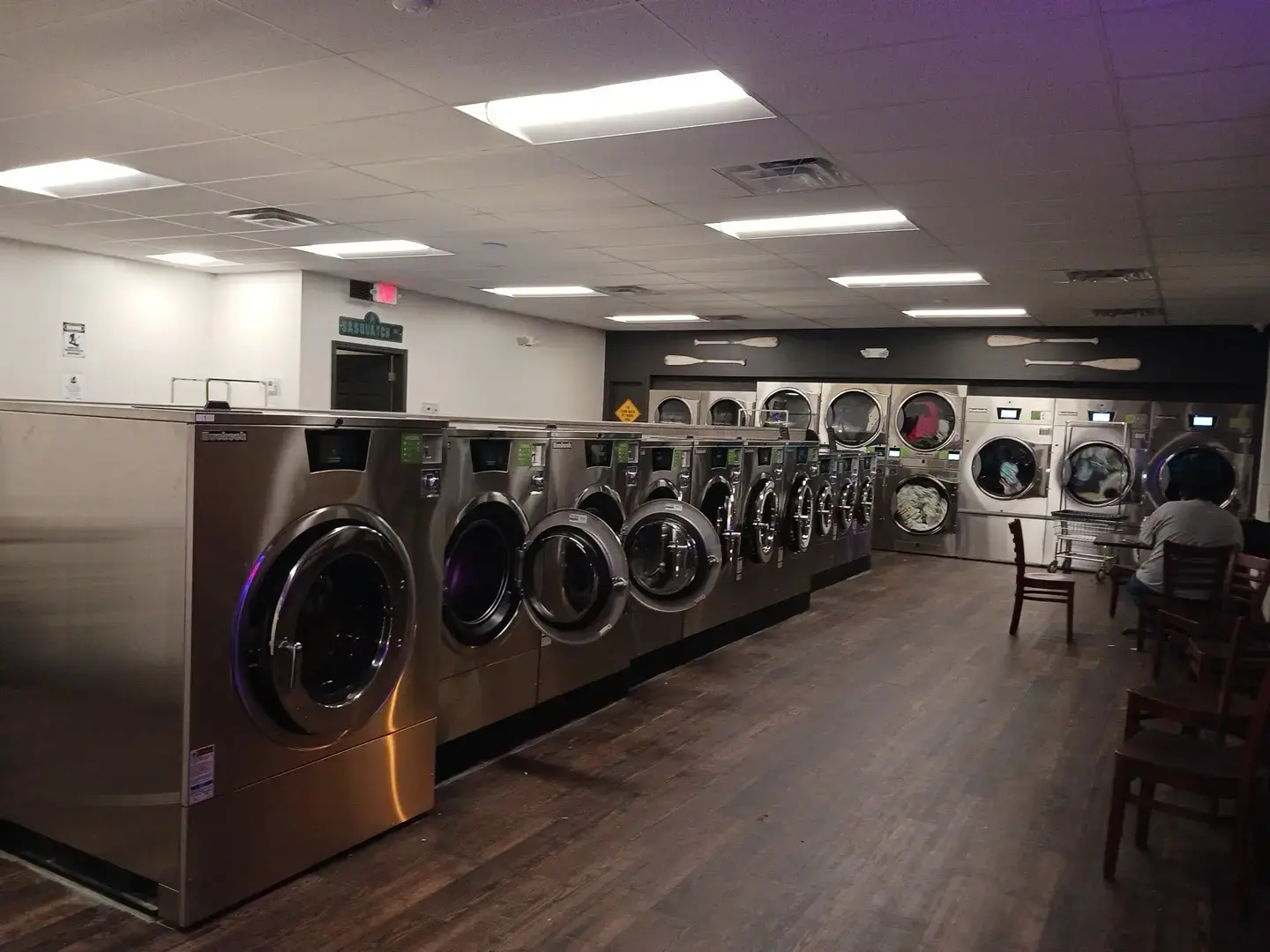 Sasqwash Laundromat thumbnail 19