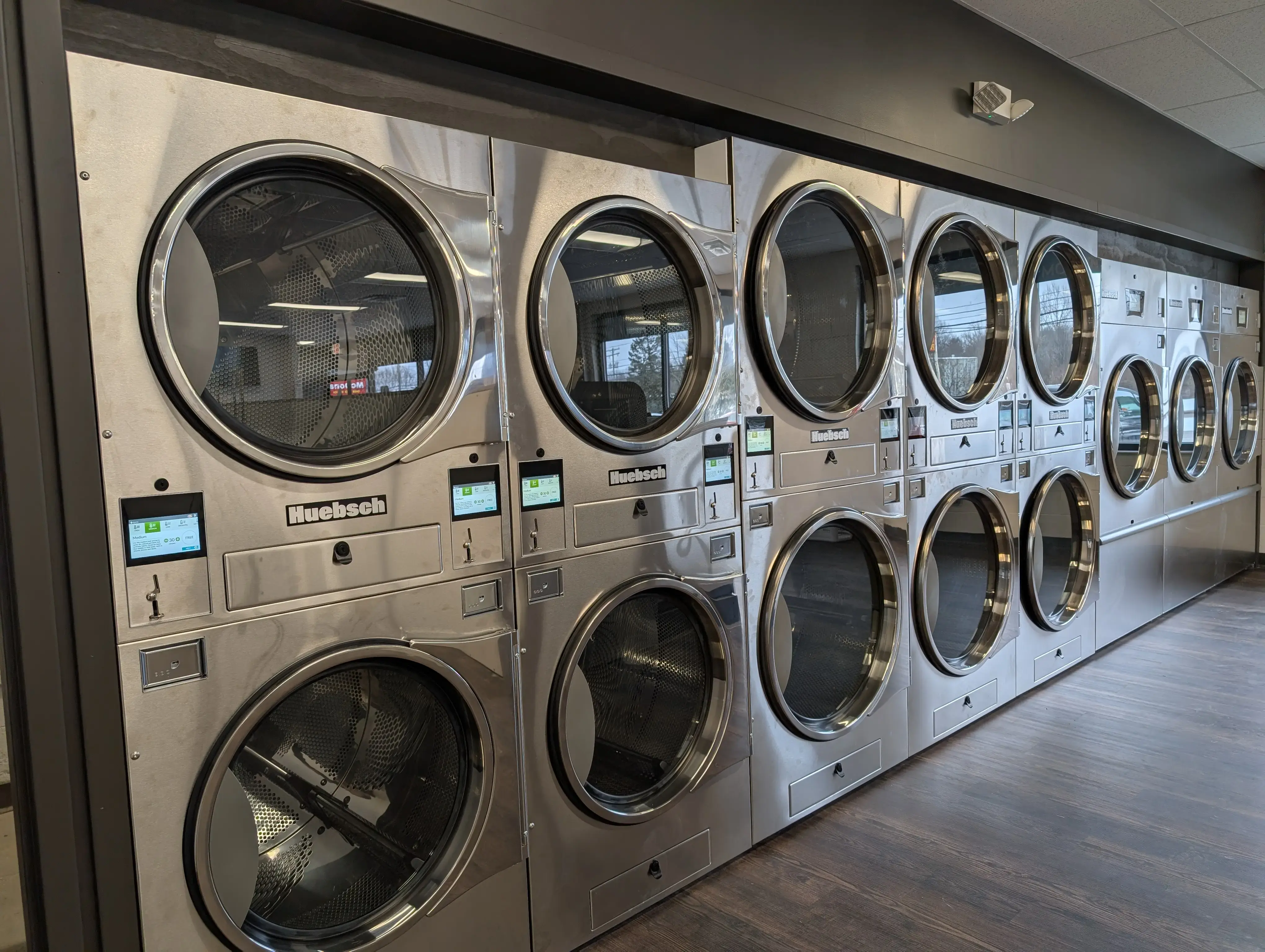 Sasqwash Laundromat thumbnail 10