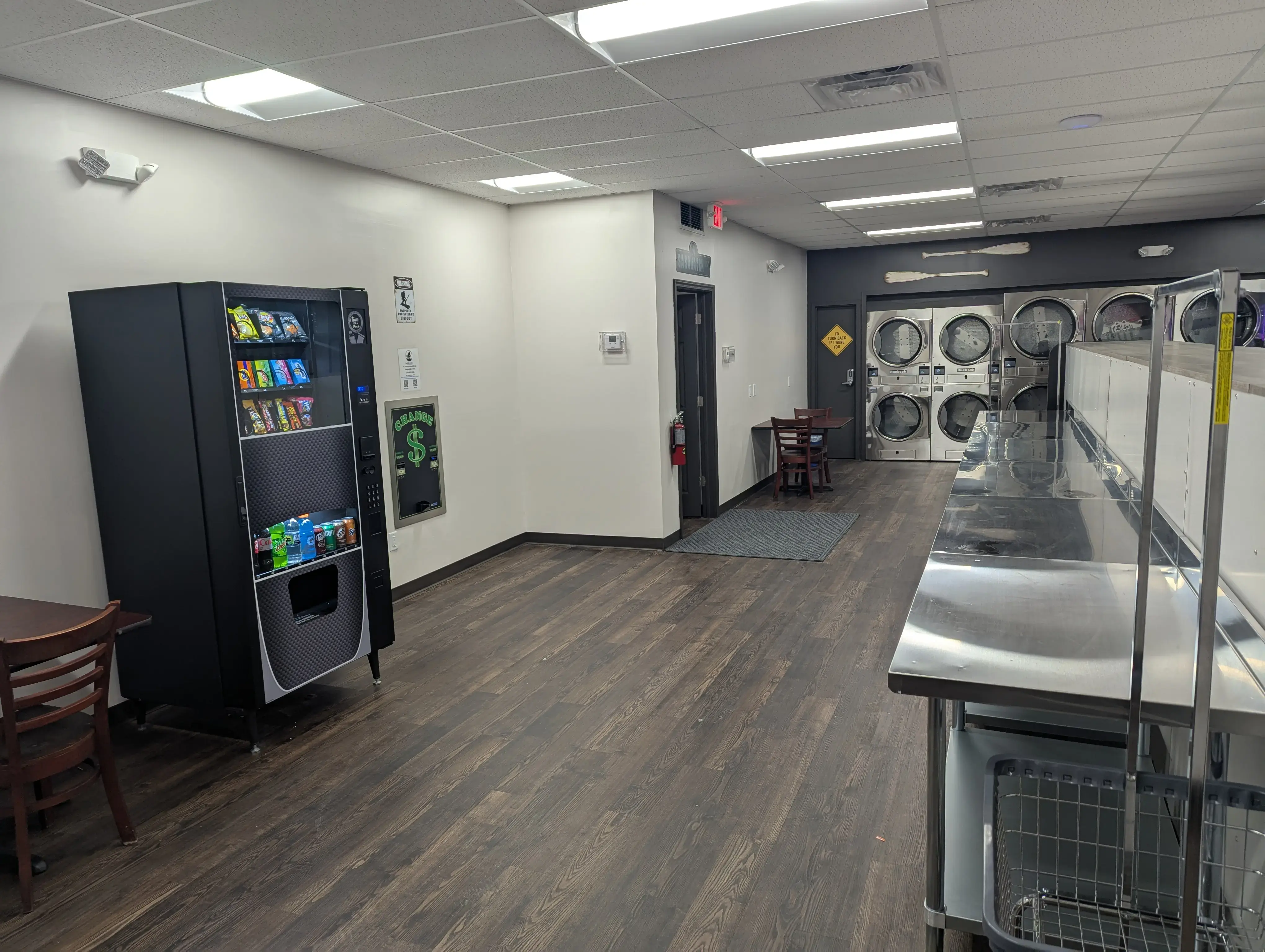 Sasqwash Laundromat thumbnail 4