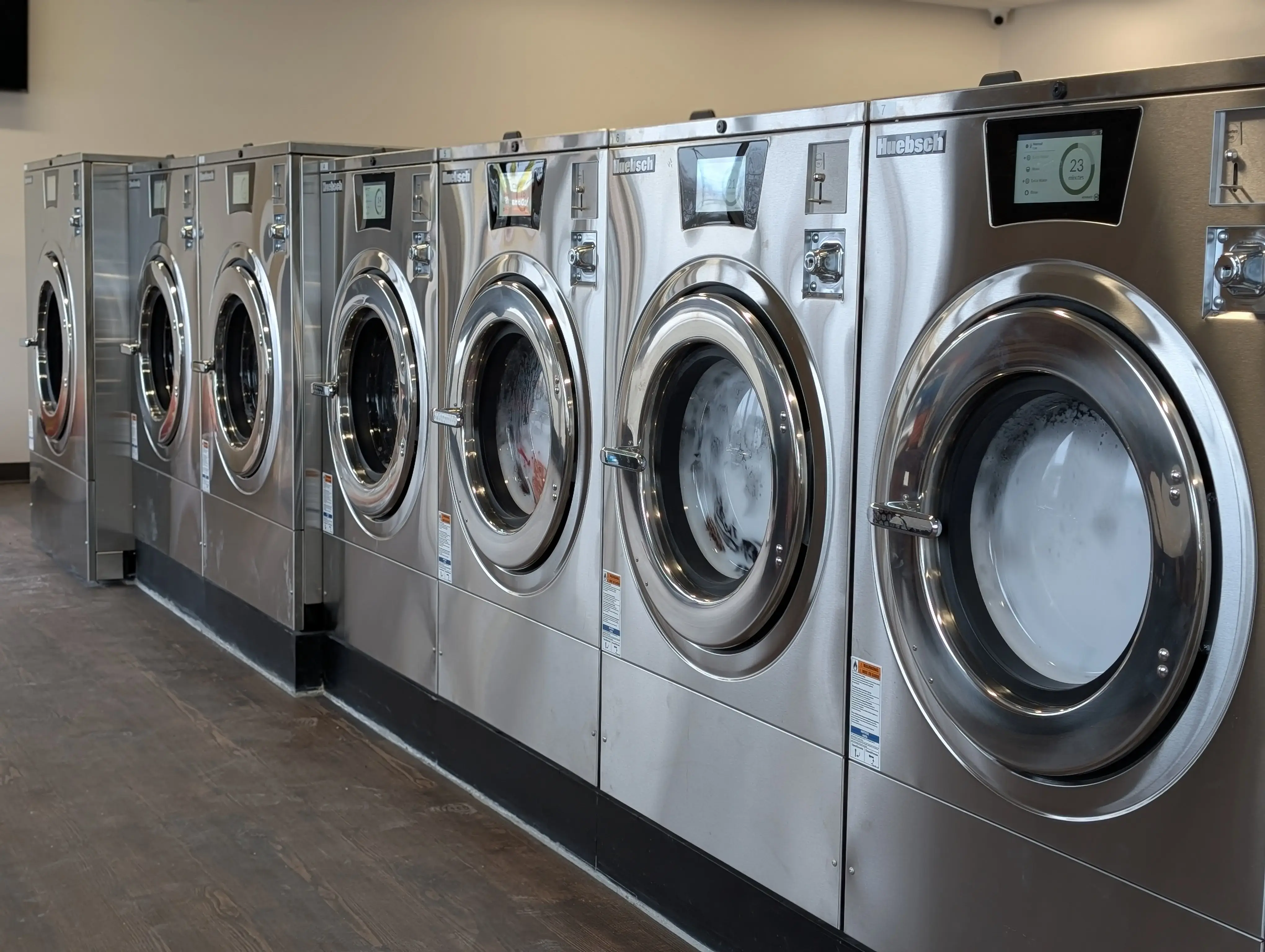 Sasqwash Laundromat - Image 11