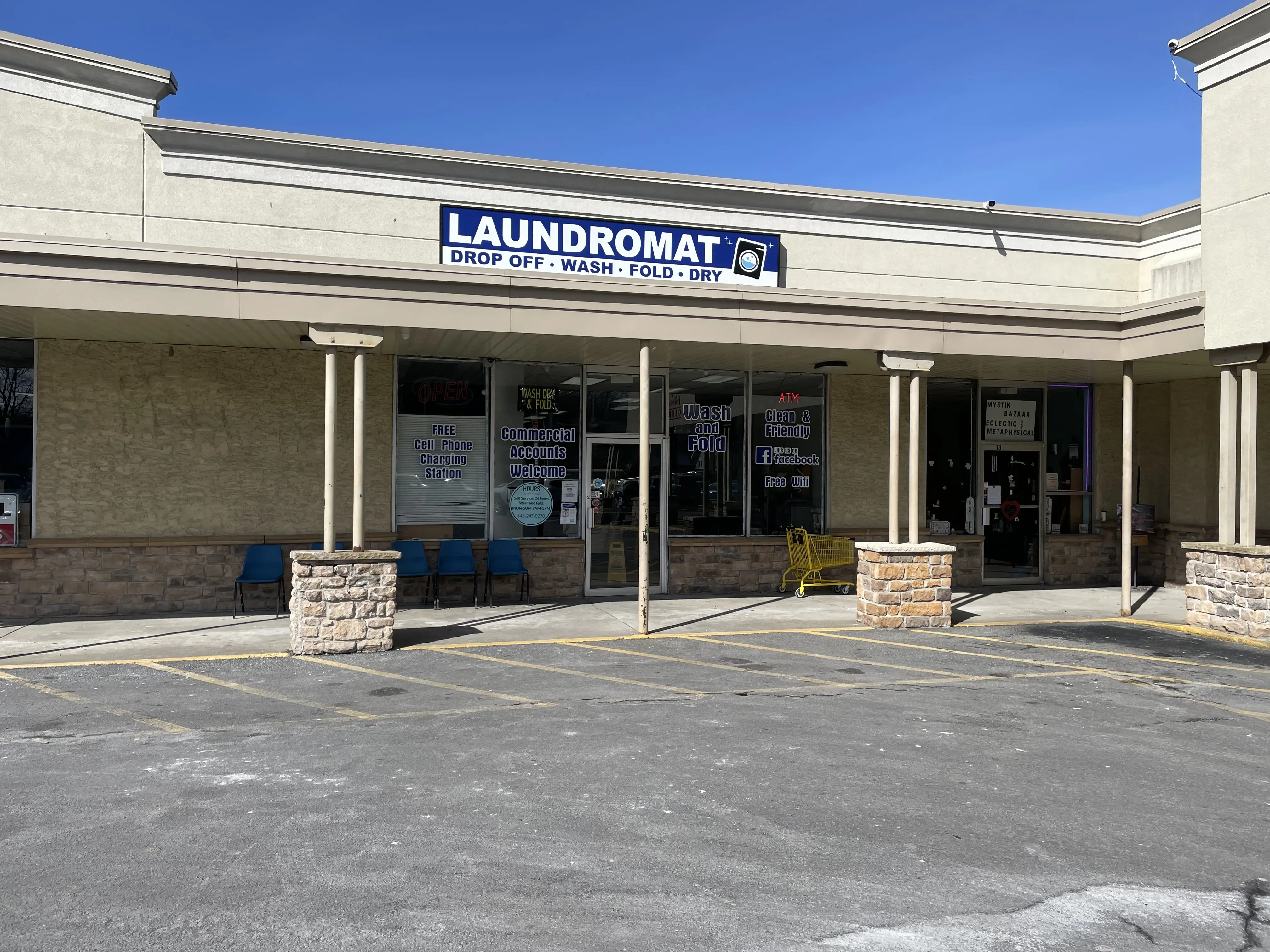 Saugerties Laundry II - Image 4