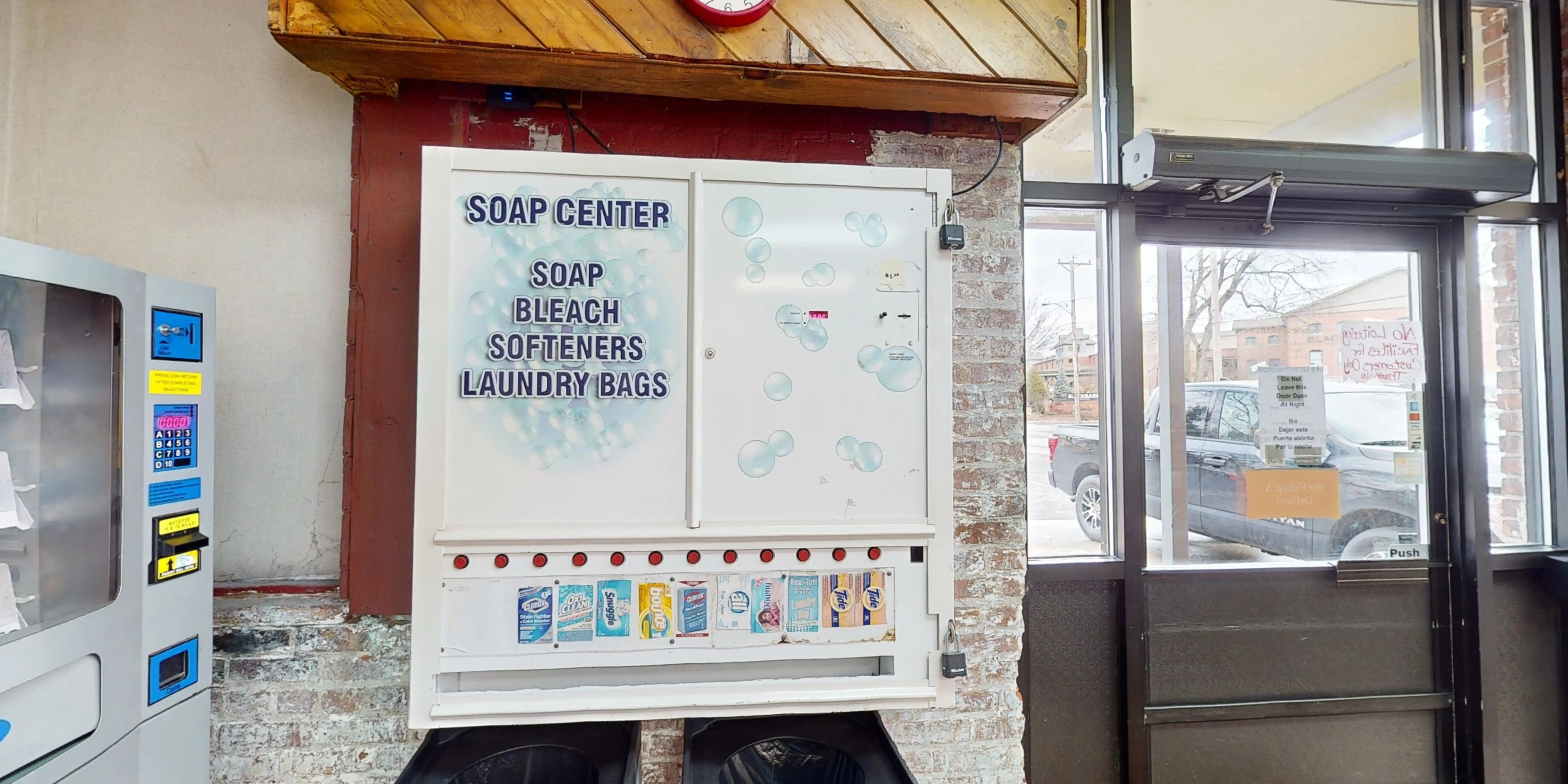 Saugerties Laundry - Image 20