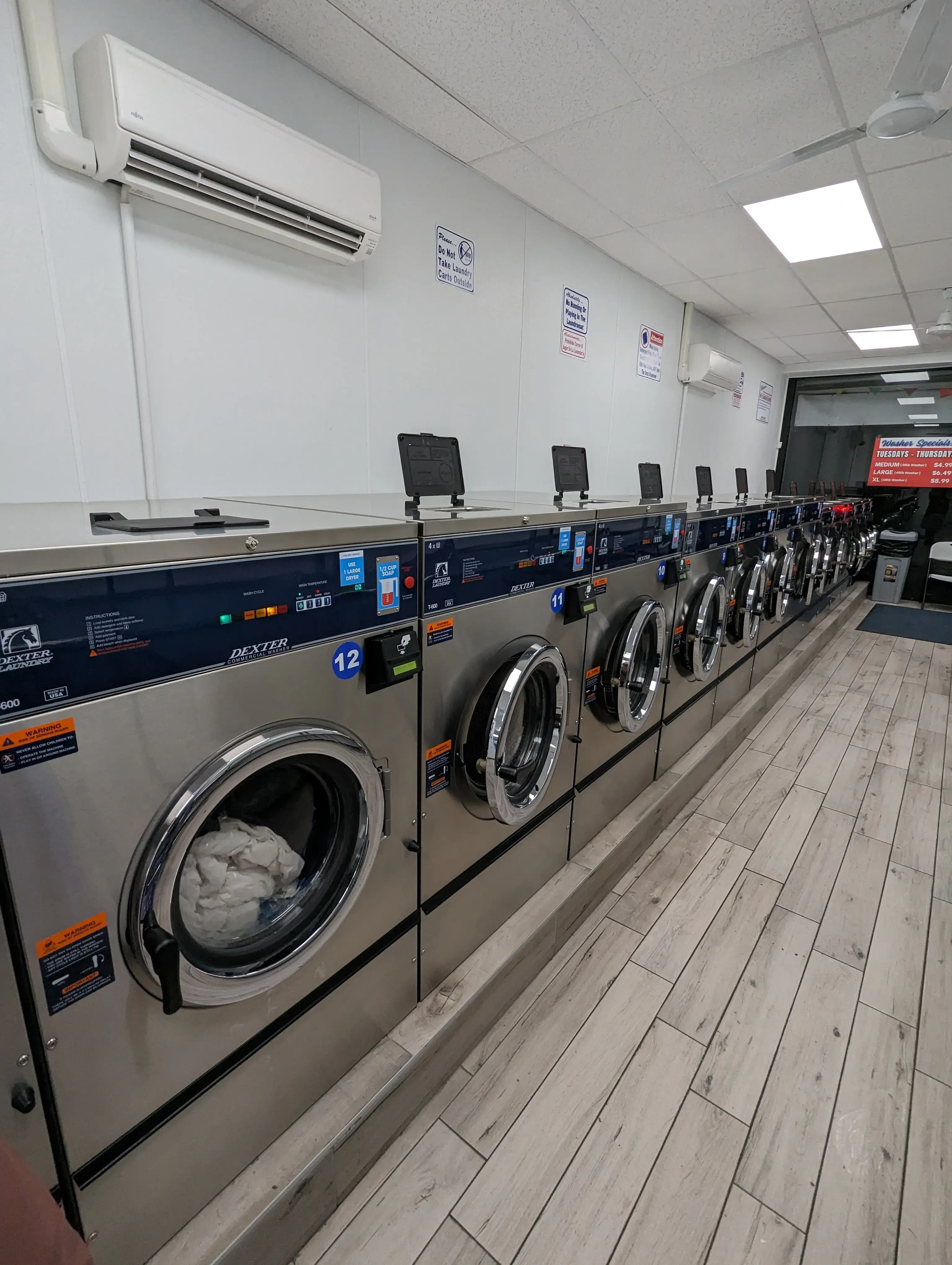 Saunders Street Laundromat location
