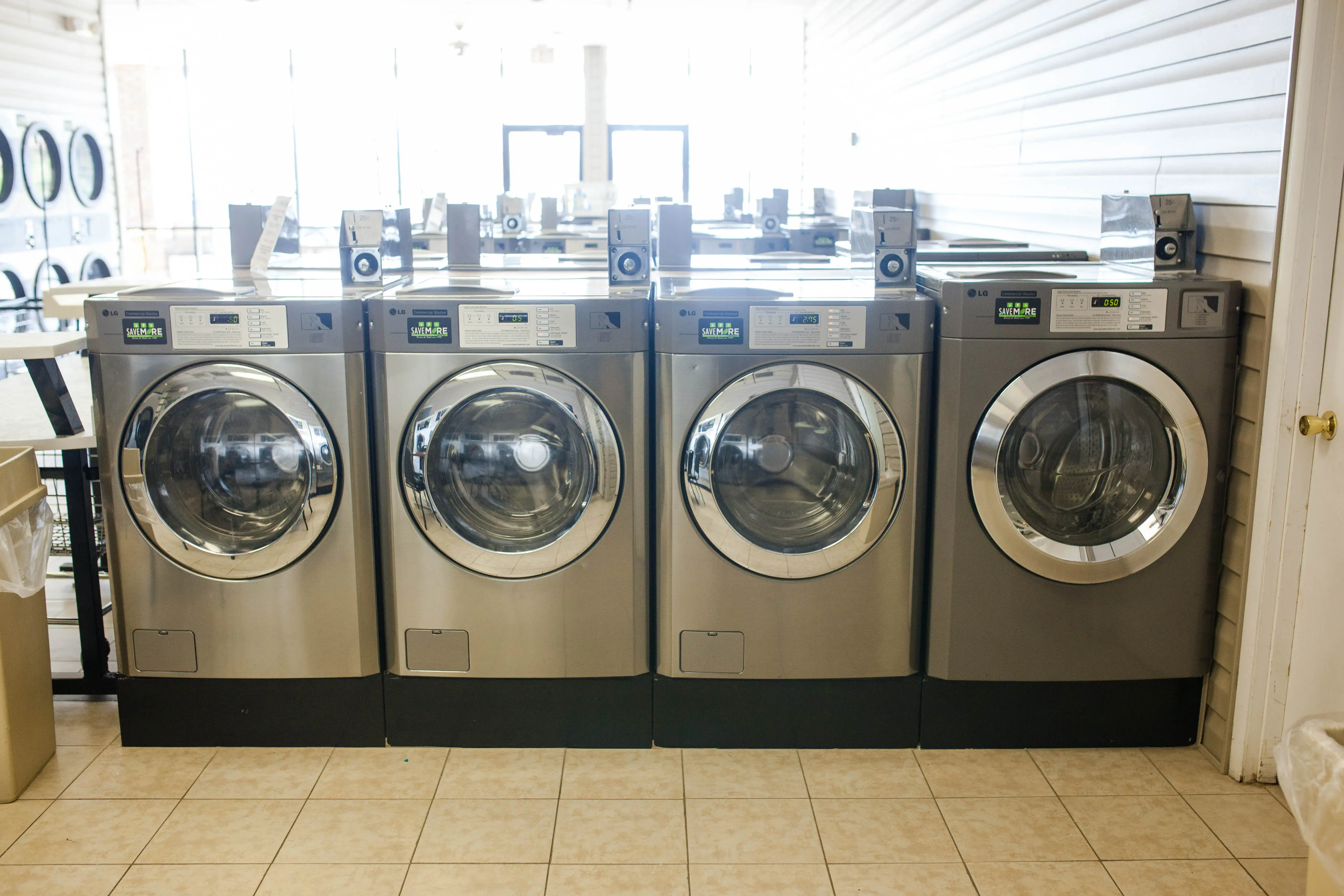 SaveMore Commercial Laundry thumbnail 9