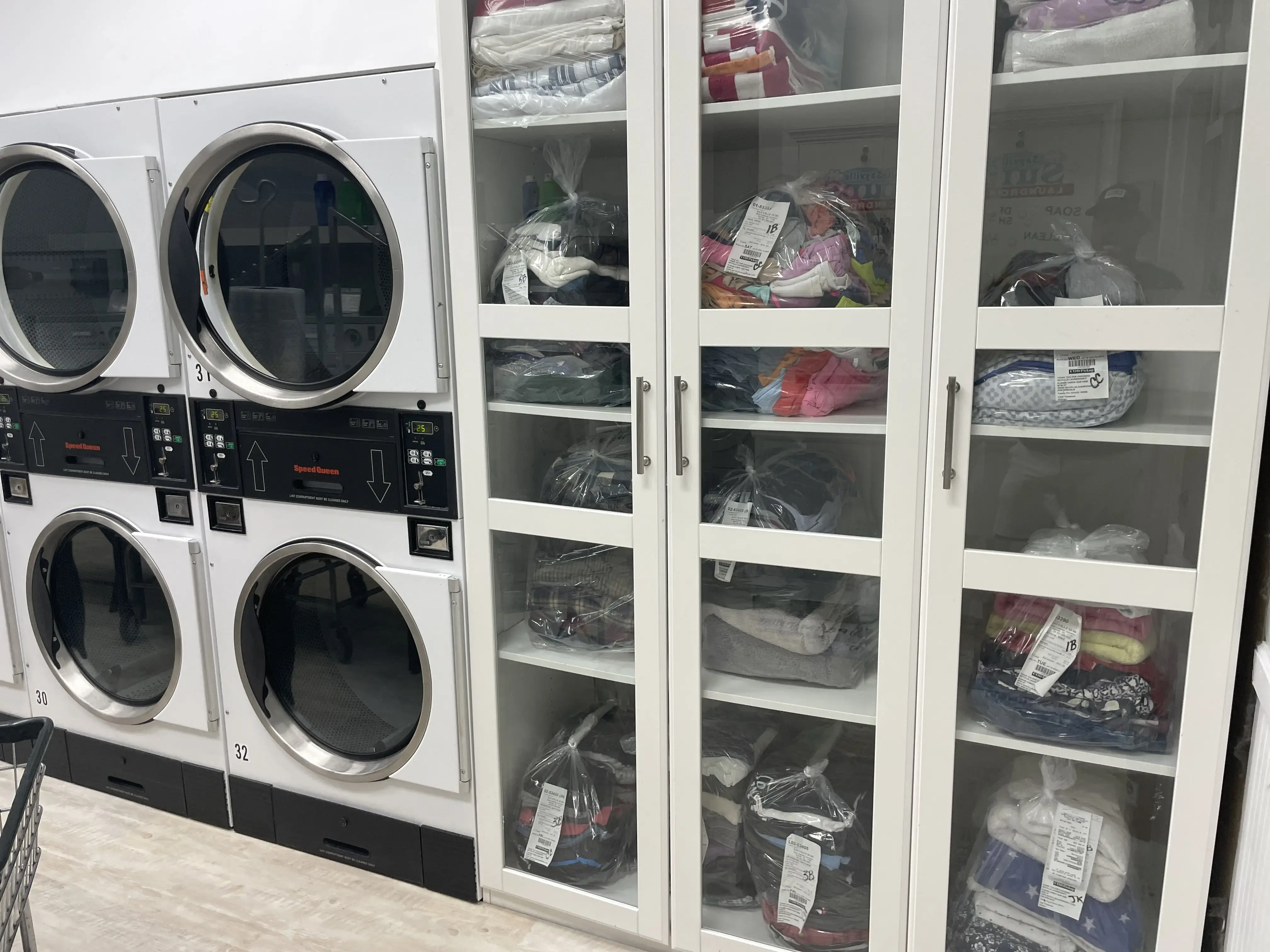 Sayville Laundromat thumbnail 3