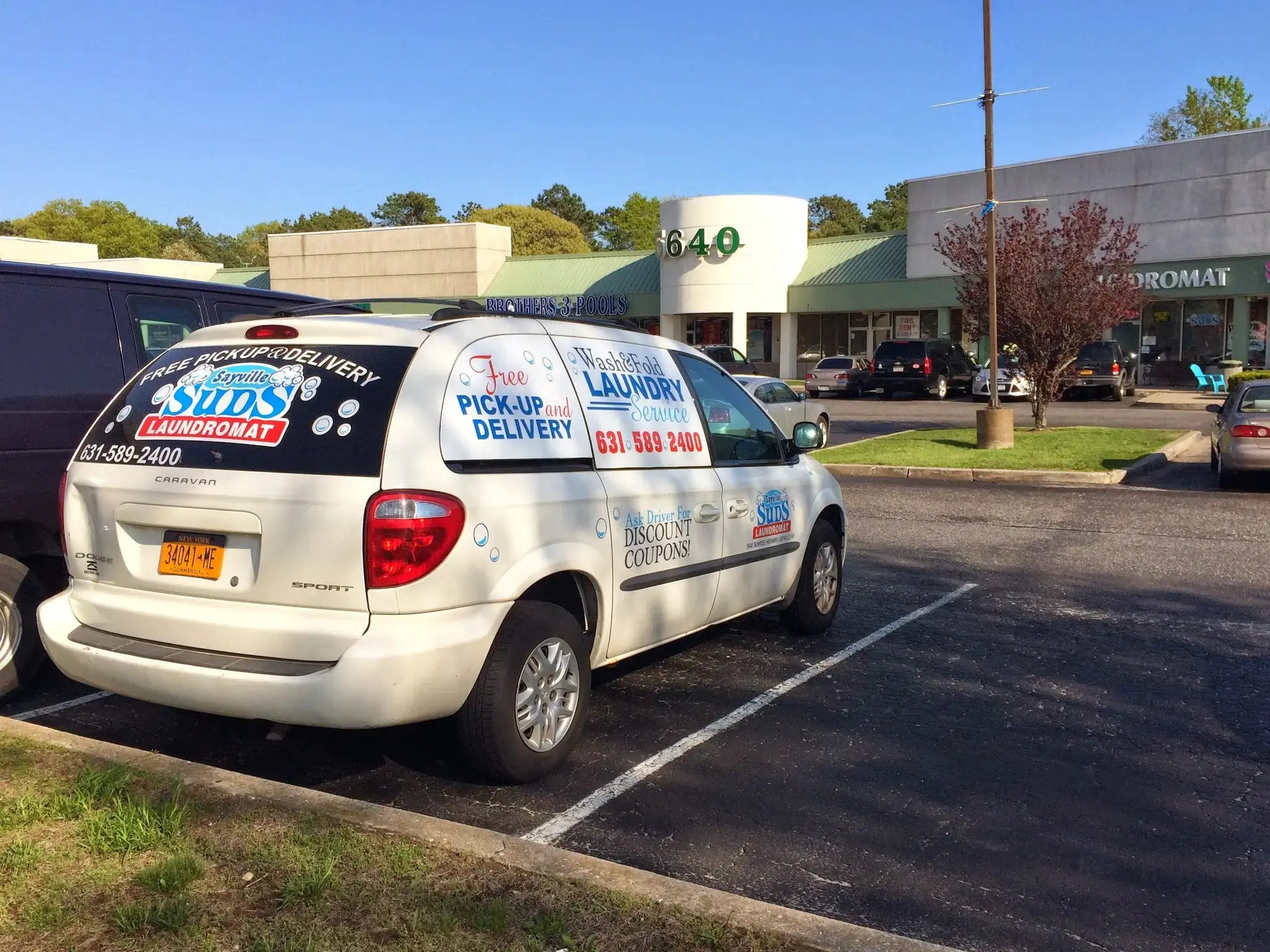 Sayville Laundromat thumbnail 5