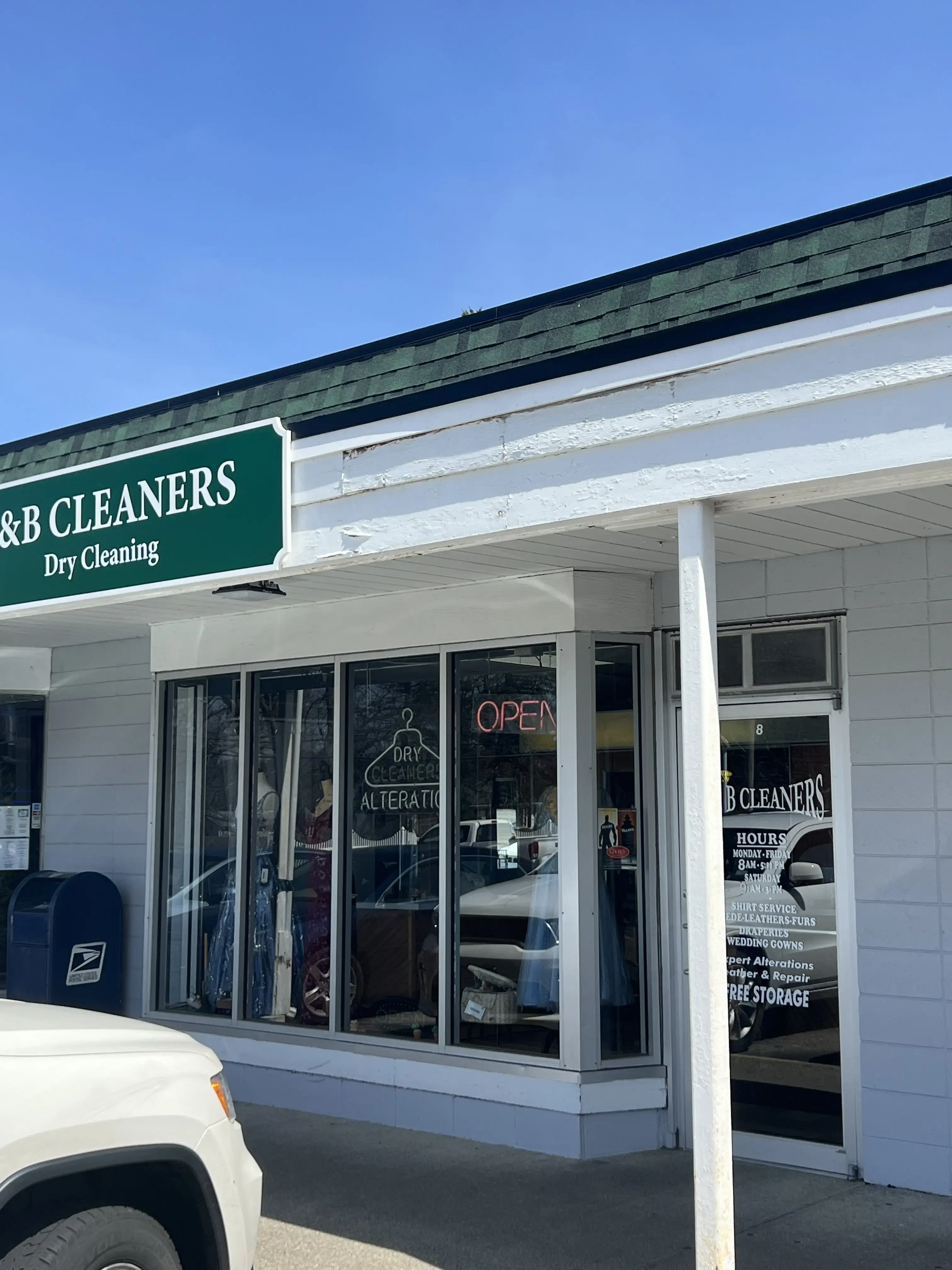 S&B CLEANERS INC location