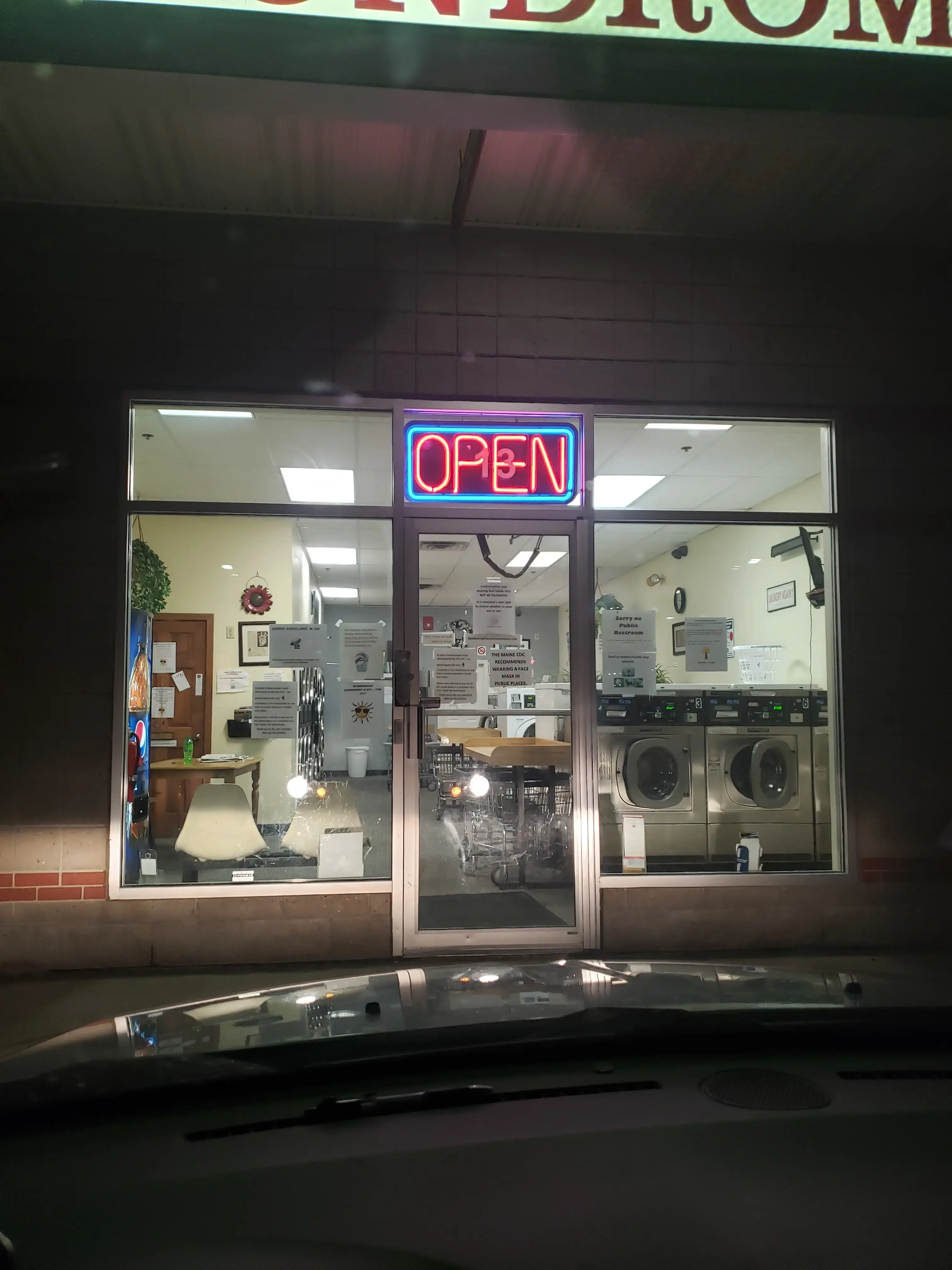 Scarborough Laundromat thumbnail 19