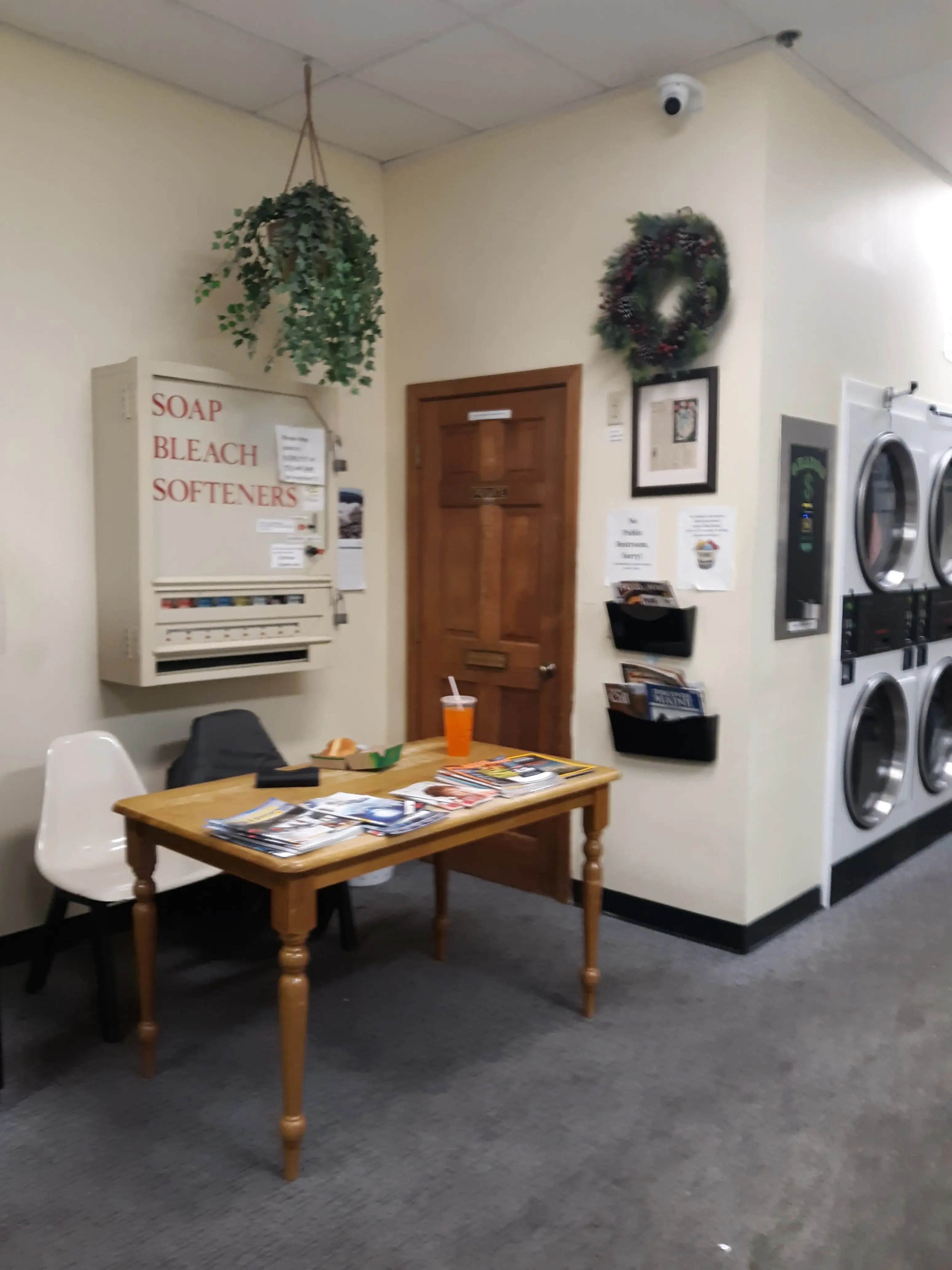 Scarborough Laundromat - Image 17