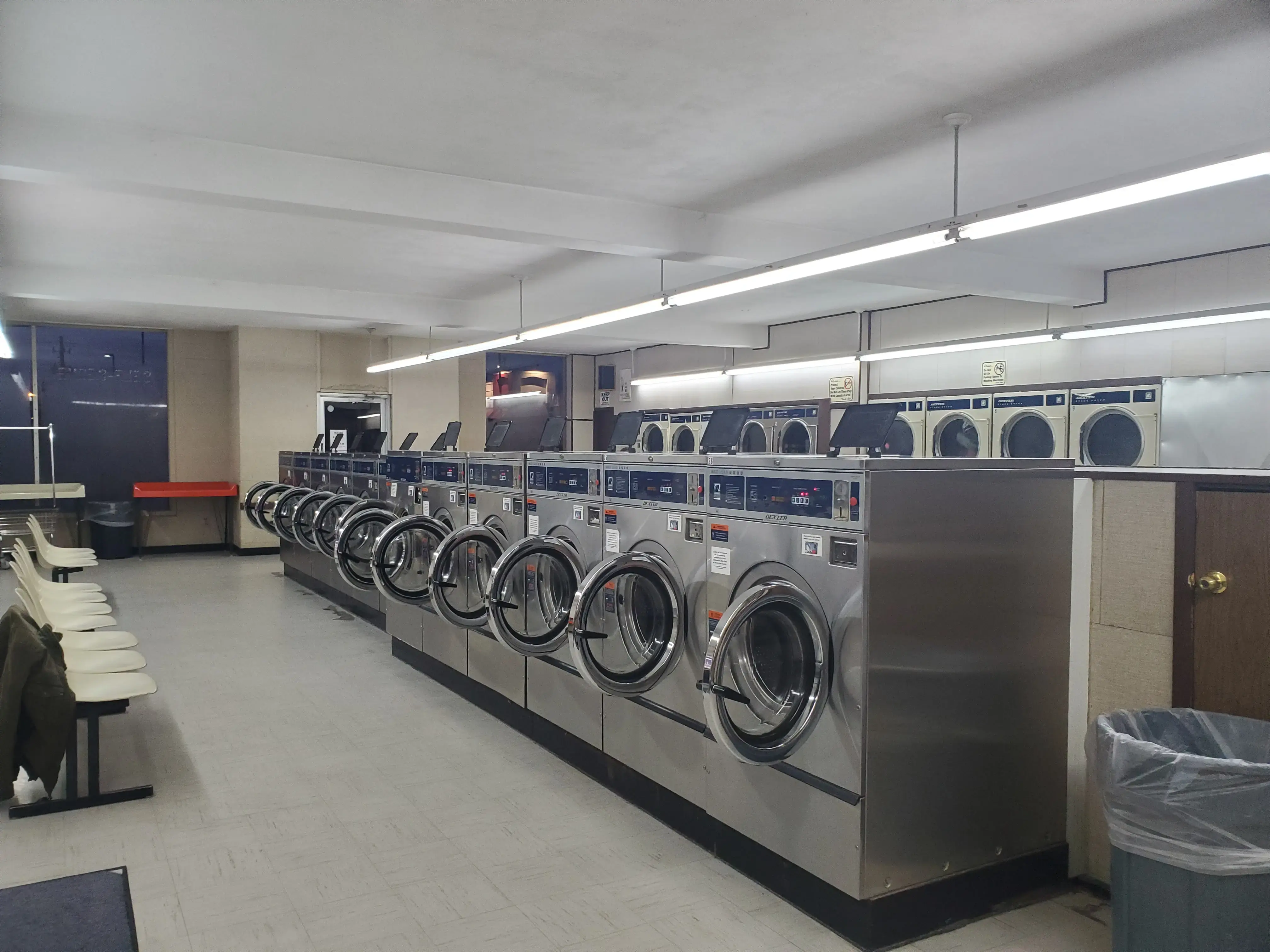 Scottbluff Laundromat thumbnail 14