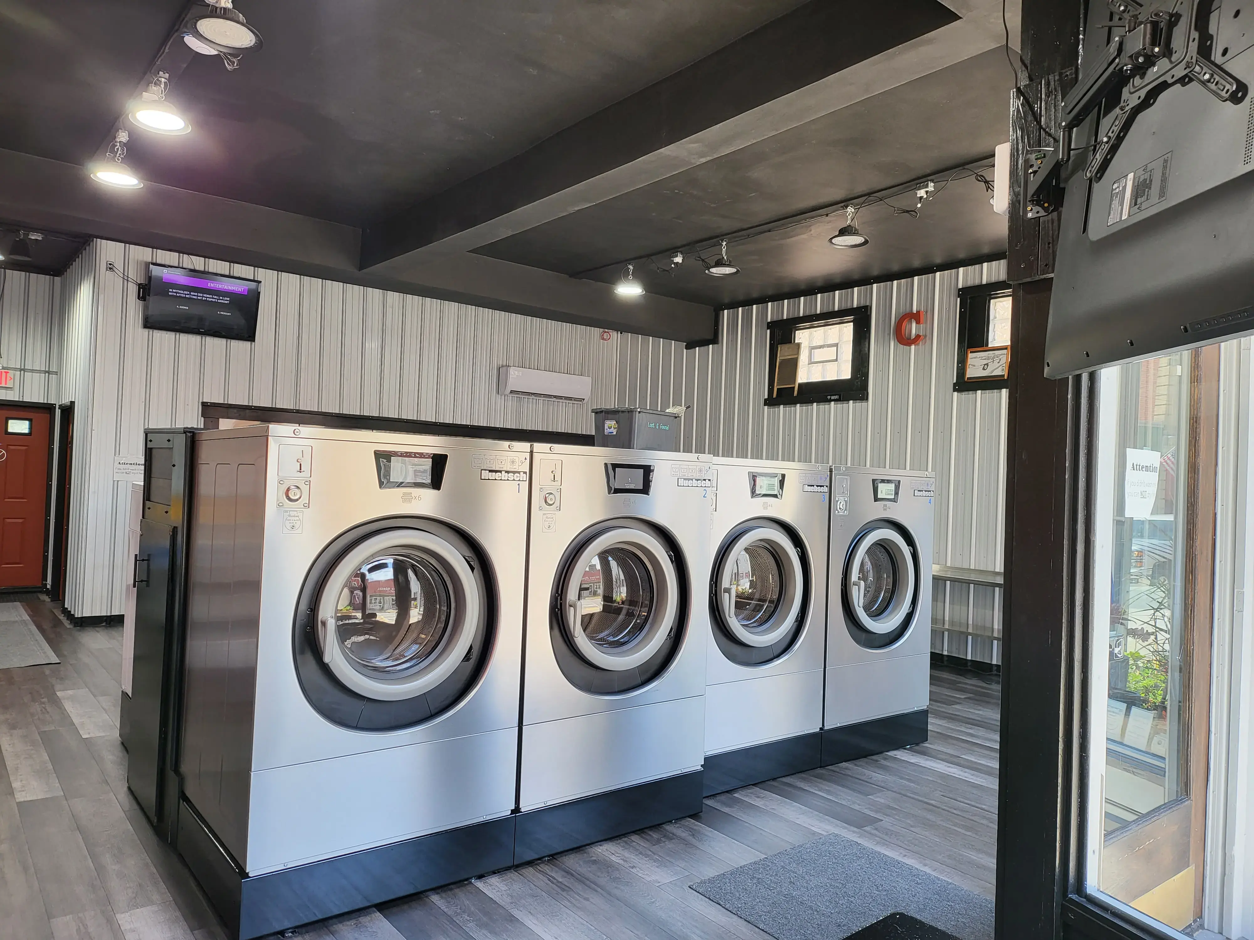 Scottdale Laundromat thumbnail 20