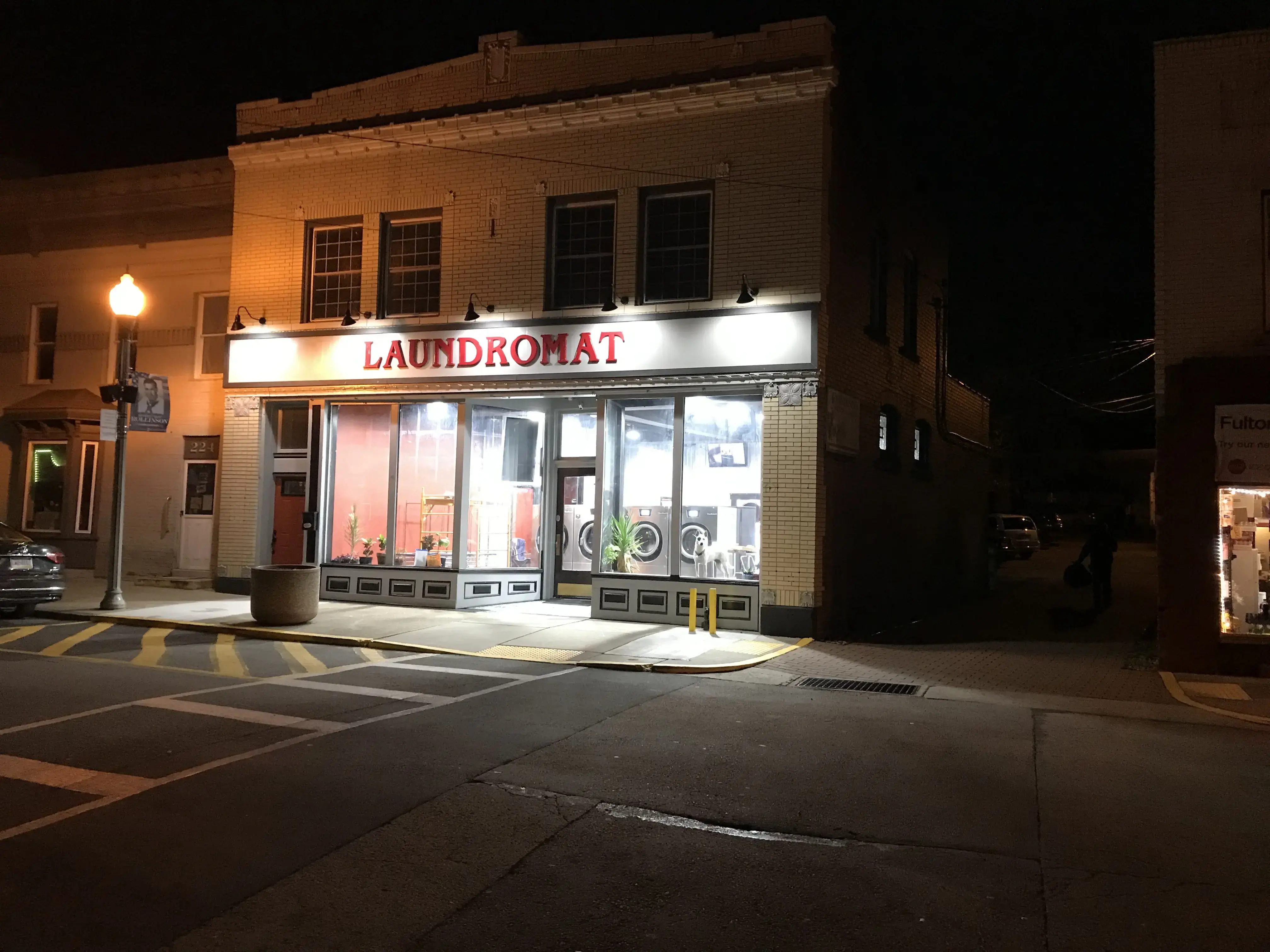 Scottdale Laundromat thumbnail 19