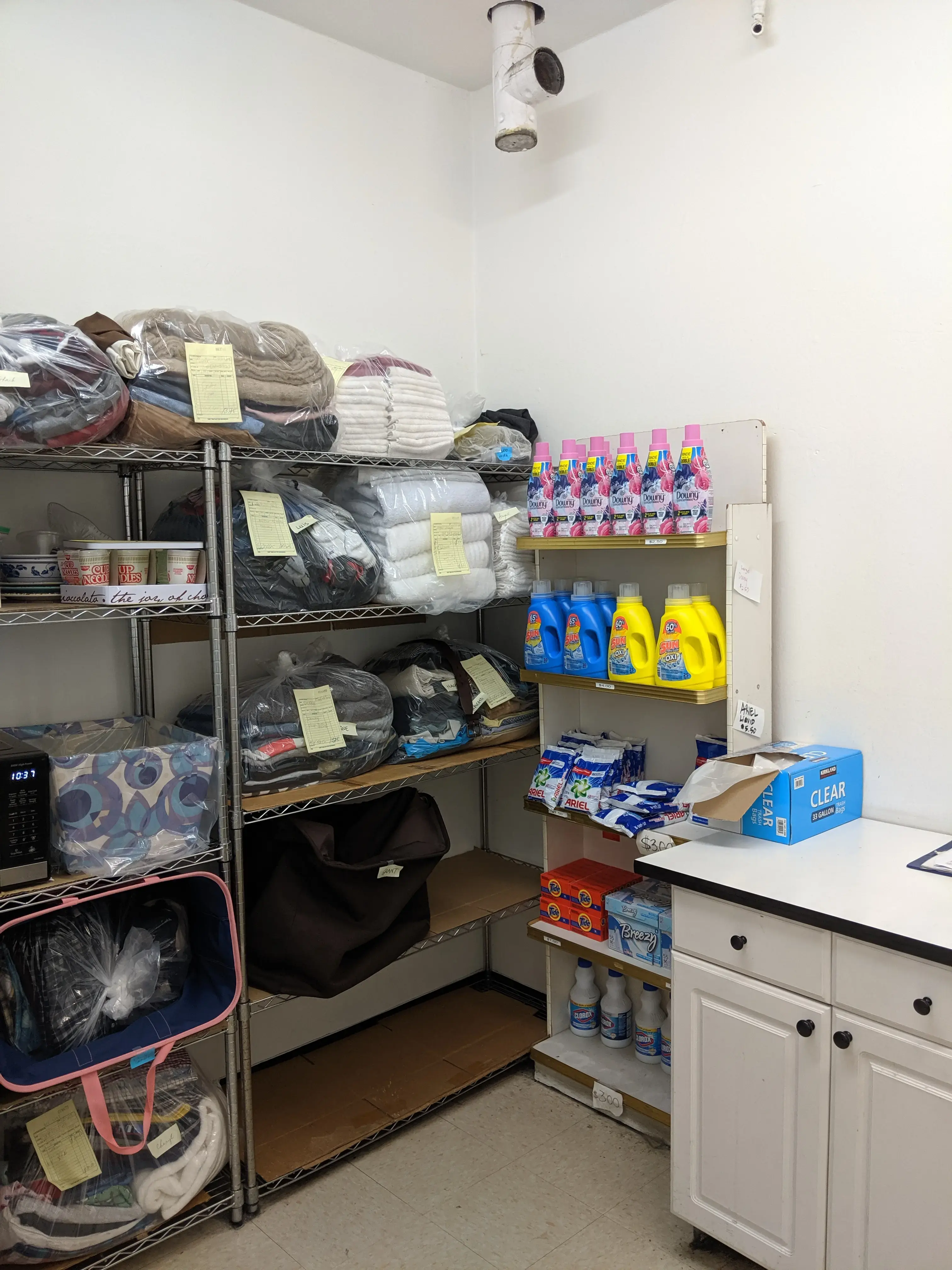 Scotty's Laundromat & Wash and Fold Services - Image 10
