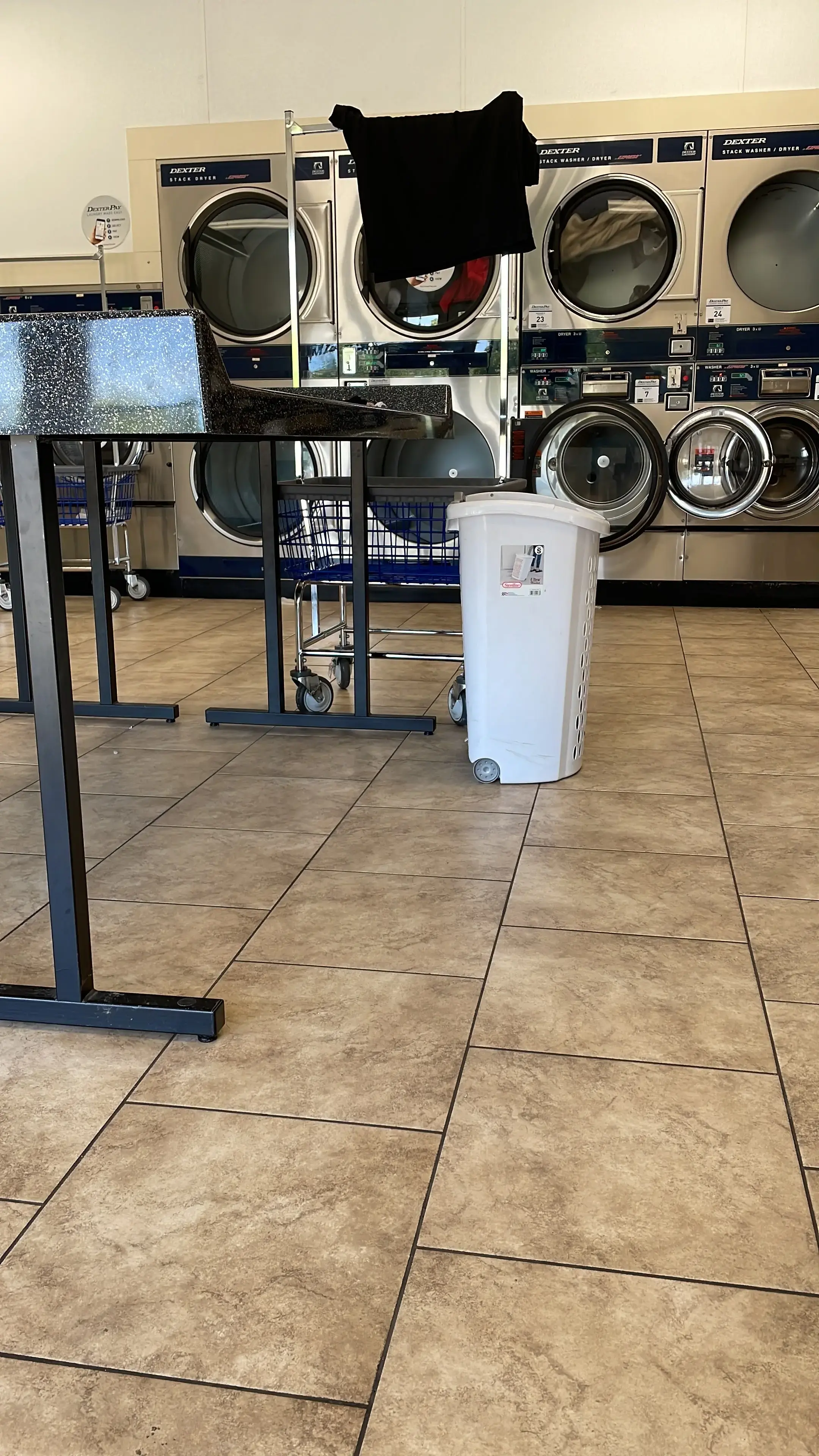 Scrub - Tub Laundromat thumbnail 1