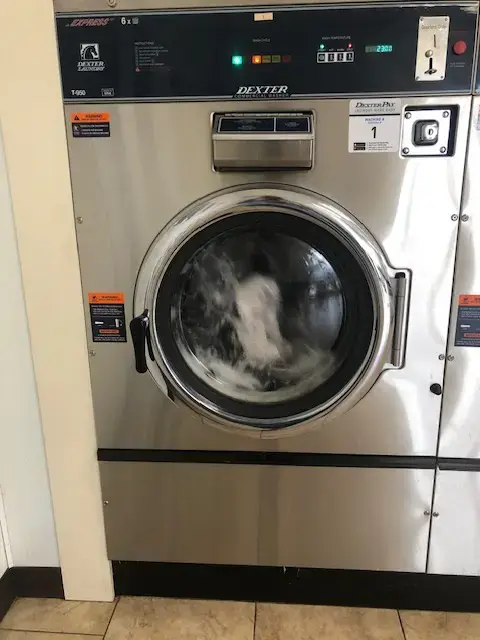 Scrub - Tub Laundromat thumbnail 2