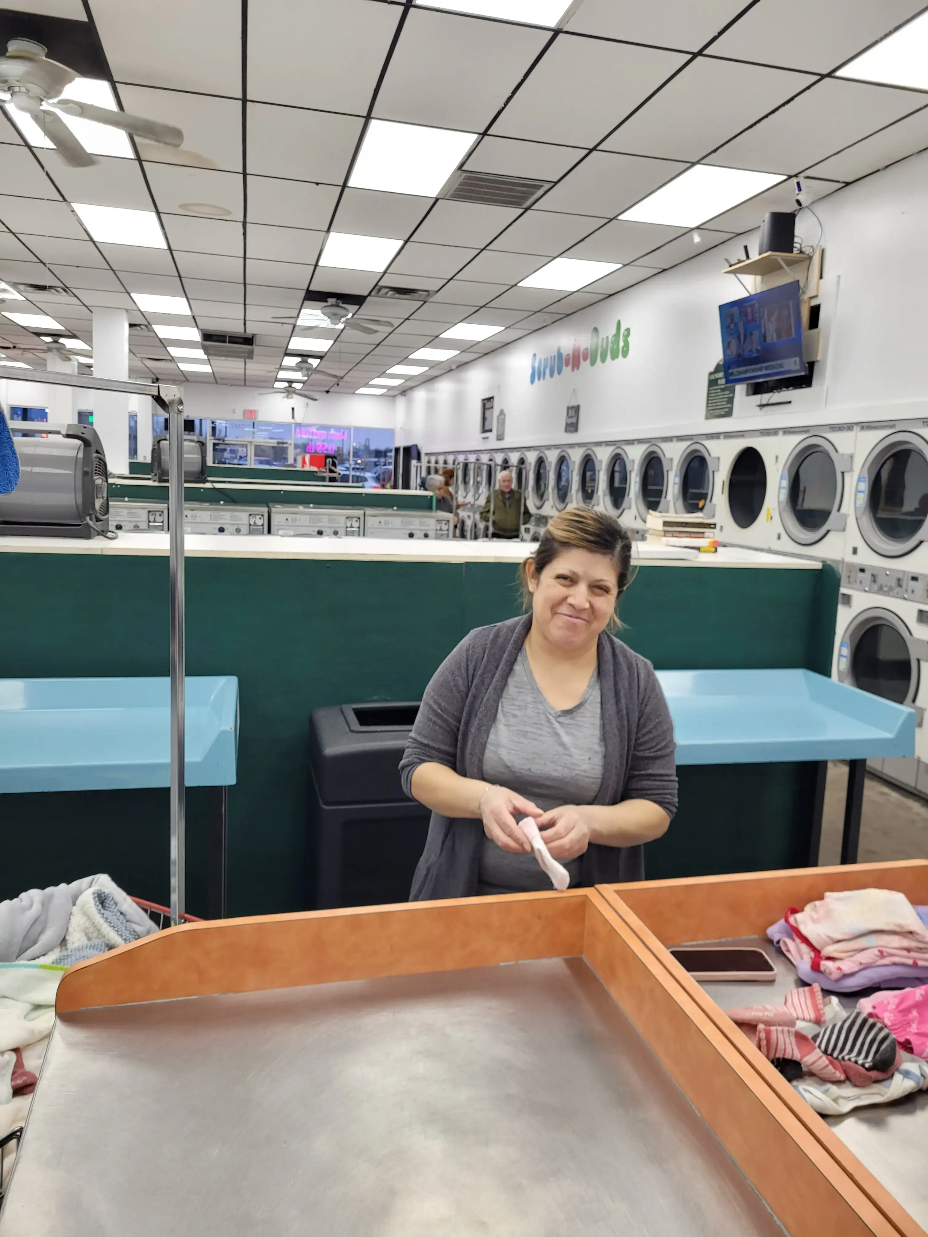 Scrub-A-Duds Laundry - Image 20