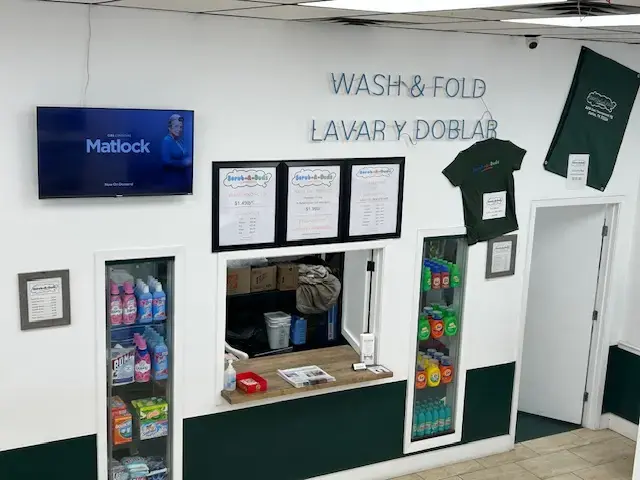 Scrub-A-Duds Laundry - Image 14