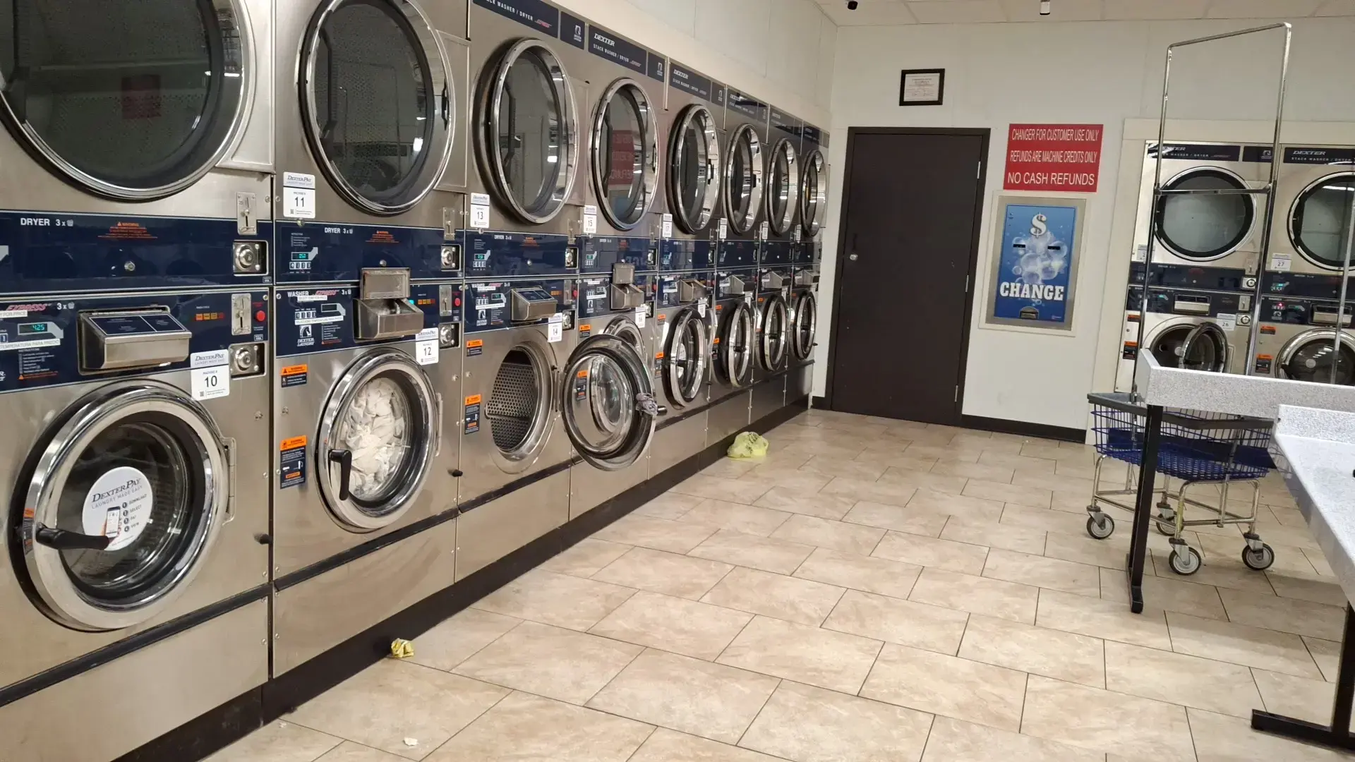 Scrub and tub location