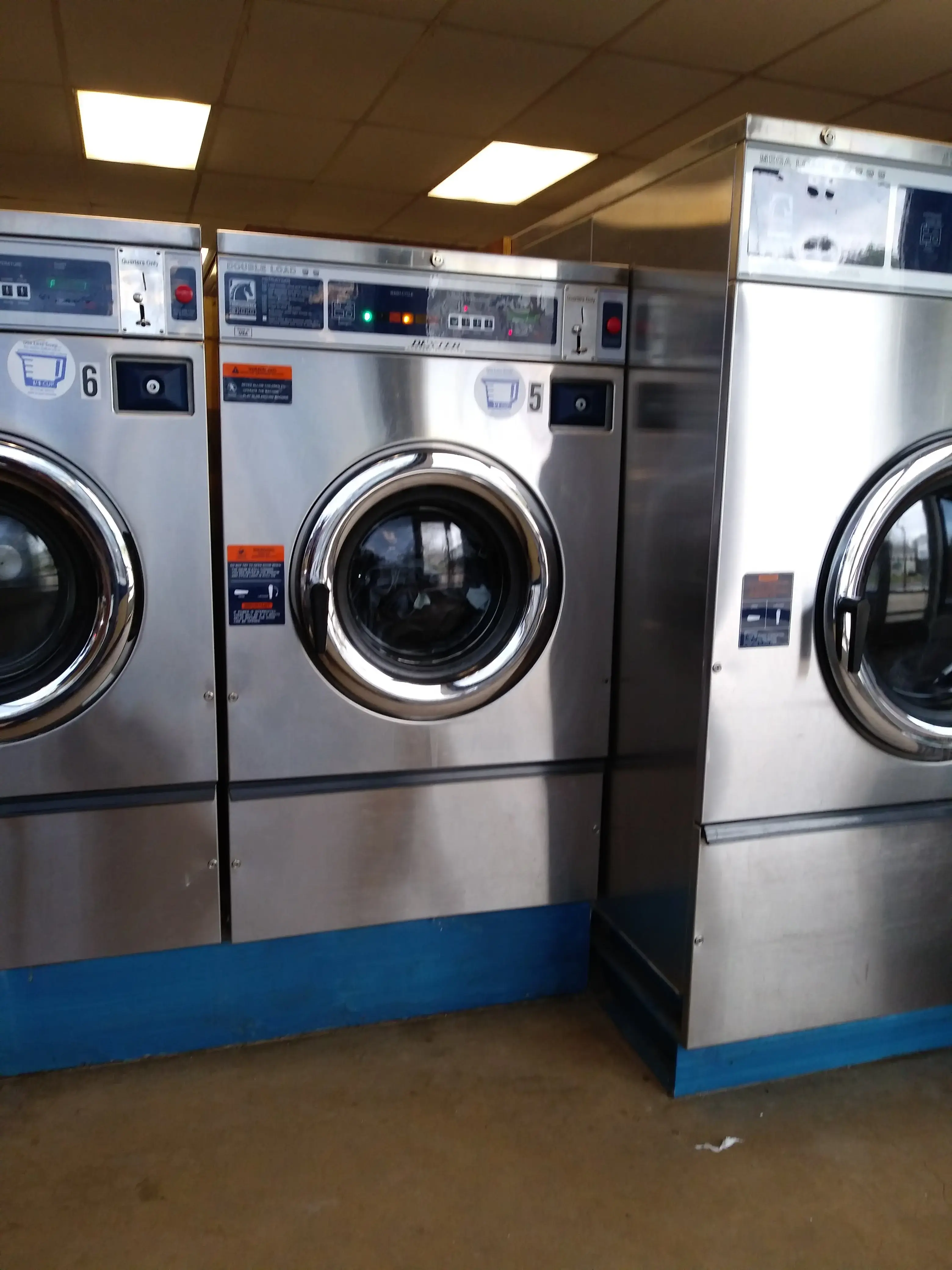 Scrub-Tub laundromat location
