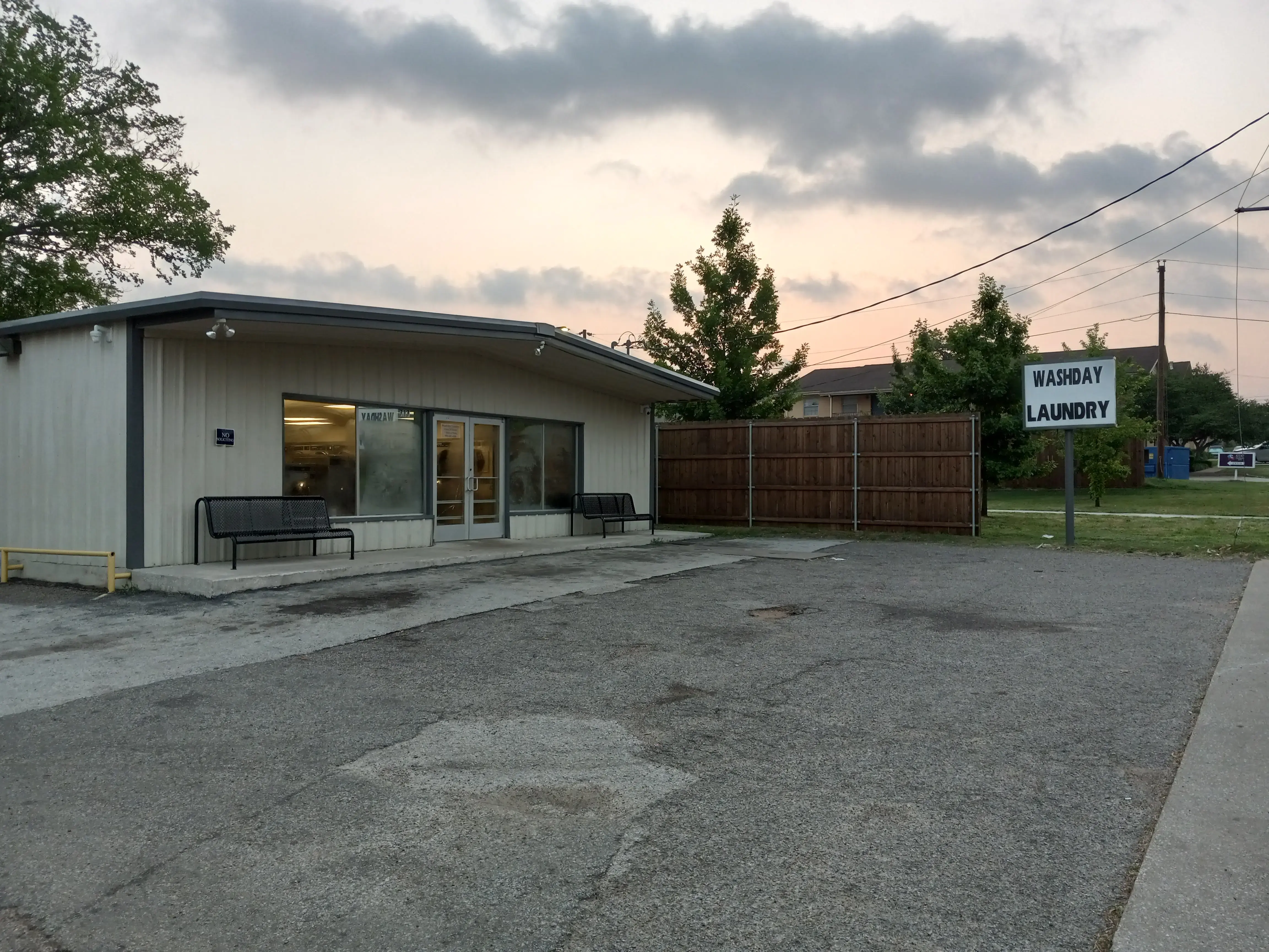 Scrub-Tub laundromat - Image 2
