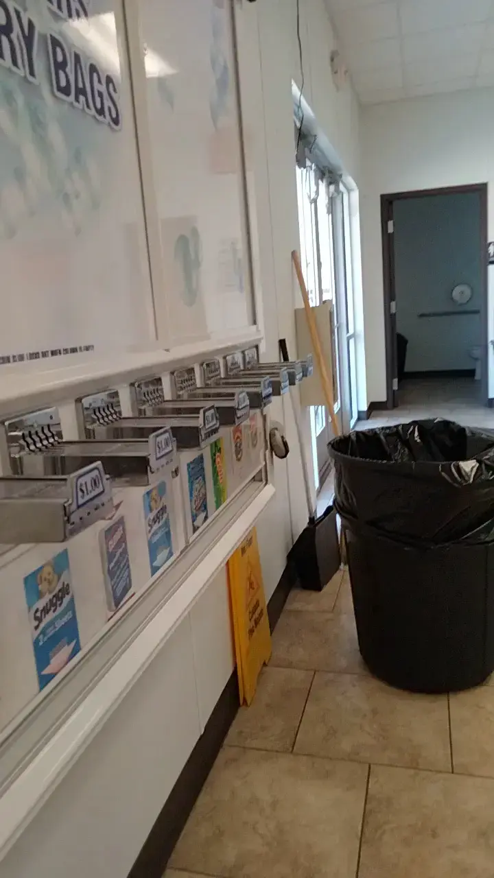 Scrub Tub Laundromat thumbnail 2